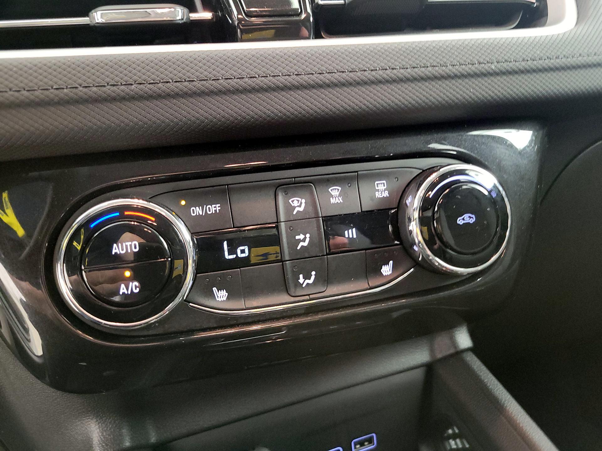 Thumbnail: 2025 Chevrolet TrailBlazer - 16