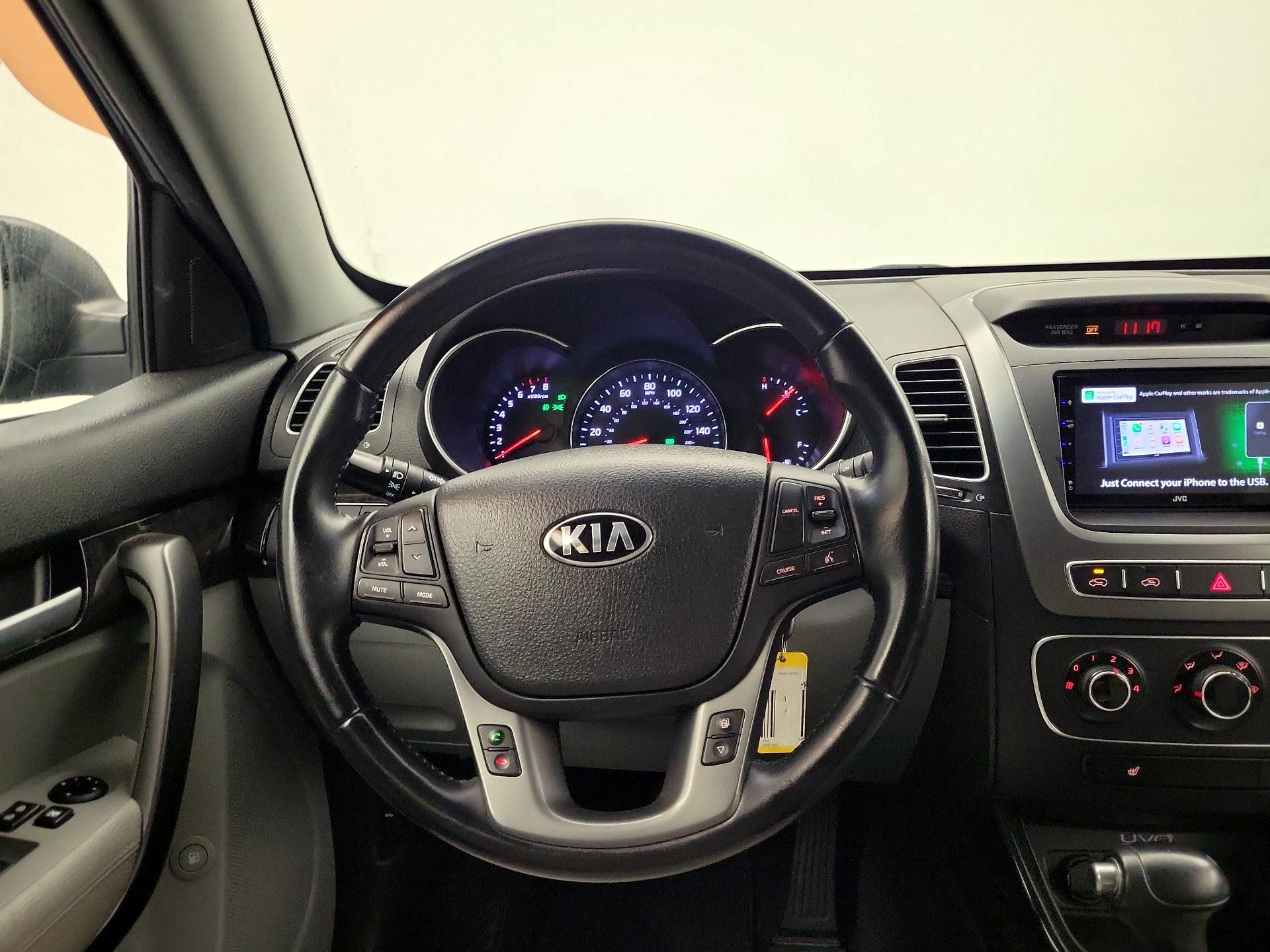 Thumbnail: 2014 Kia Sorento - 10