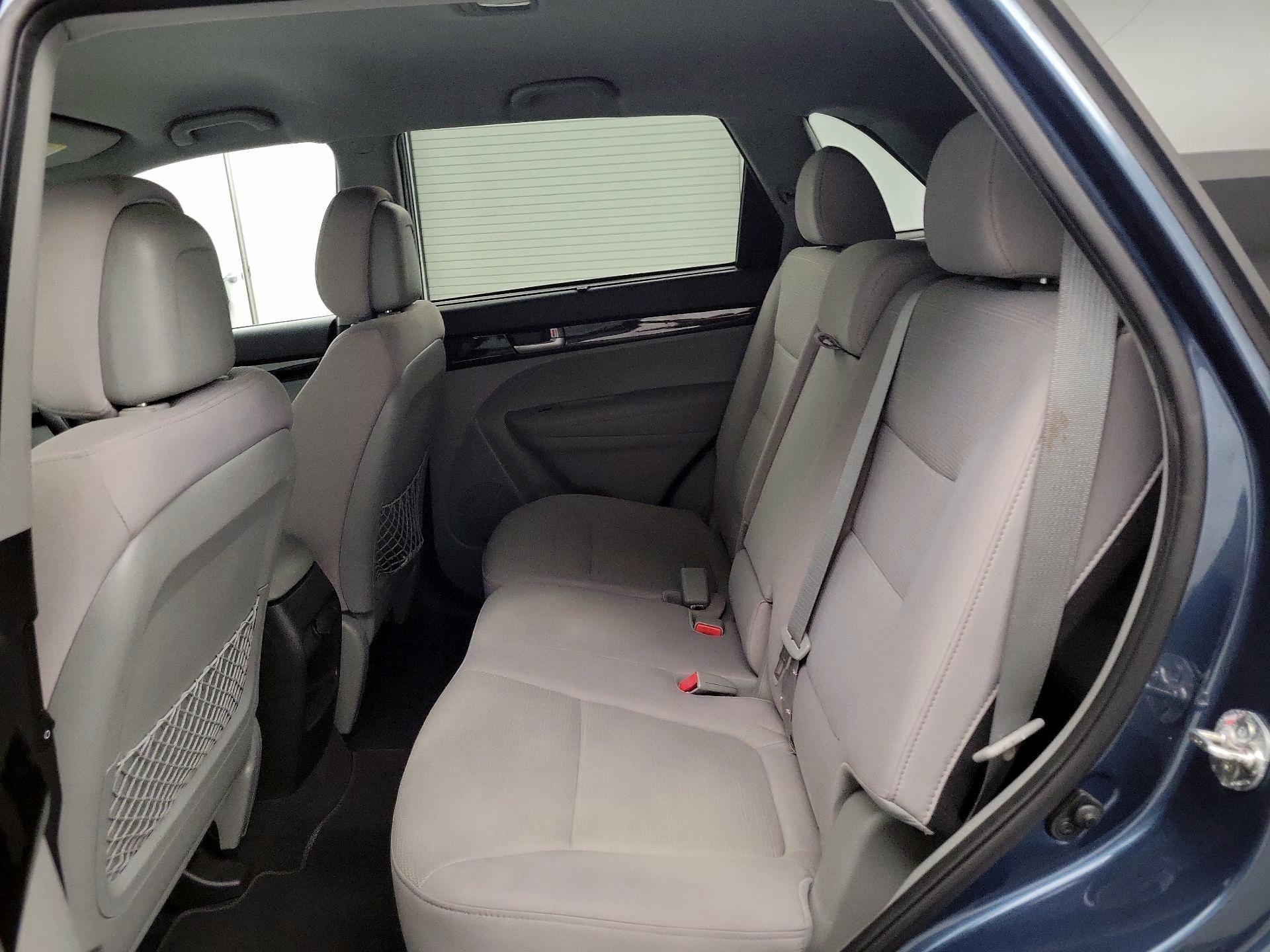 Thumbnail: 2014 Kia Sorento - 19