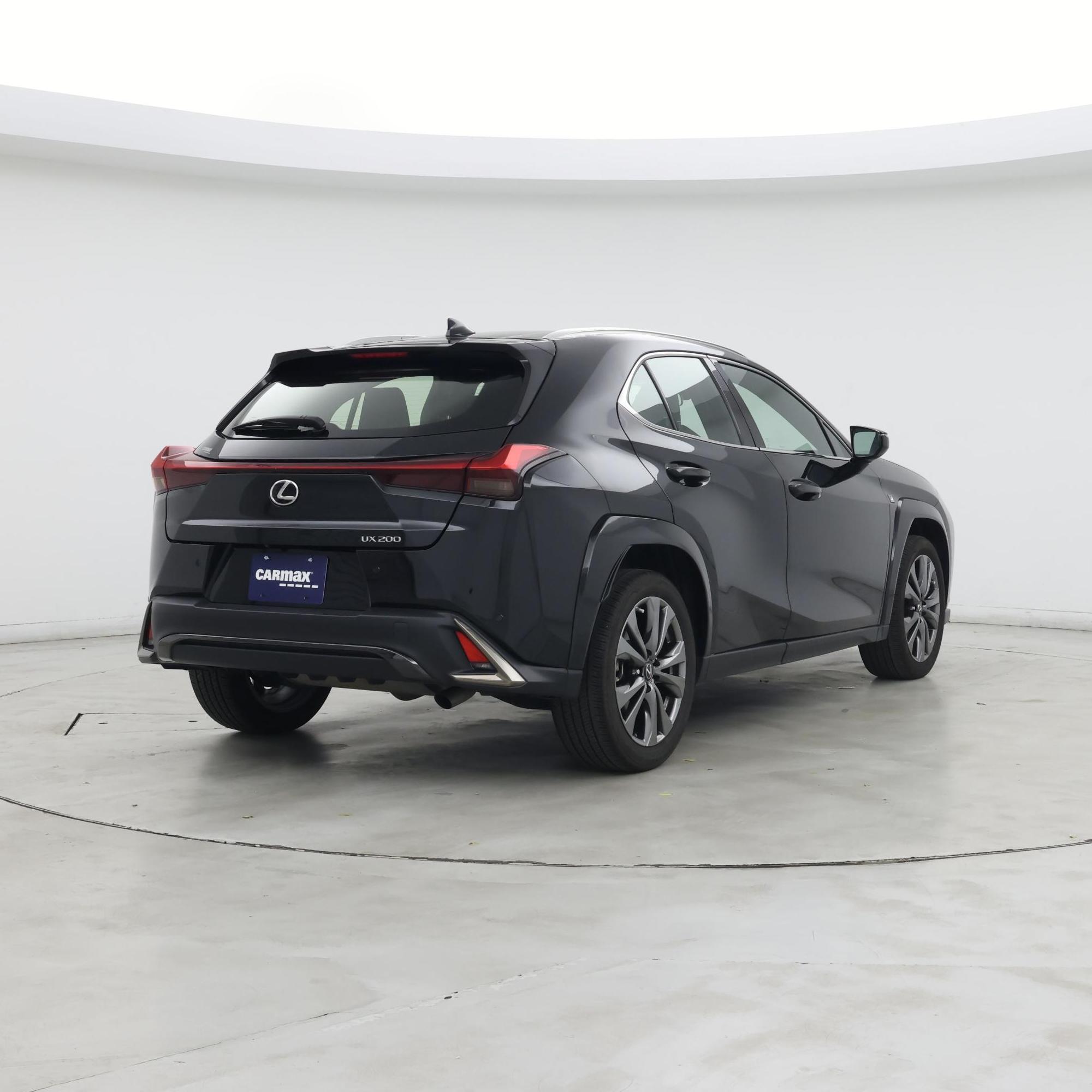 Thumbnail: 2022 Lexus UX - 8