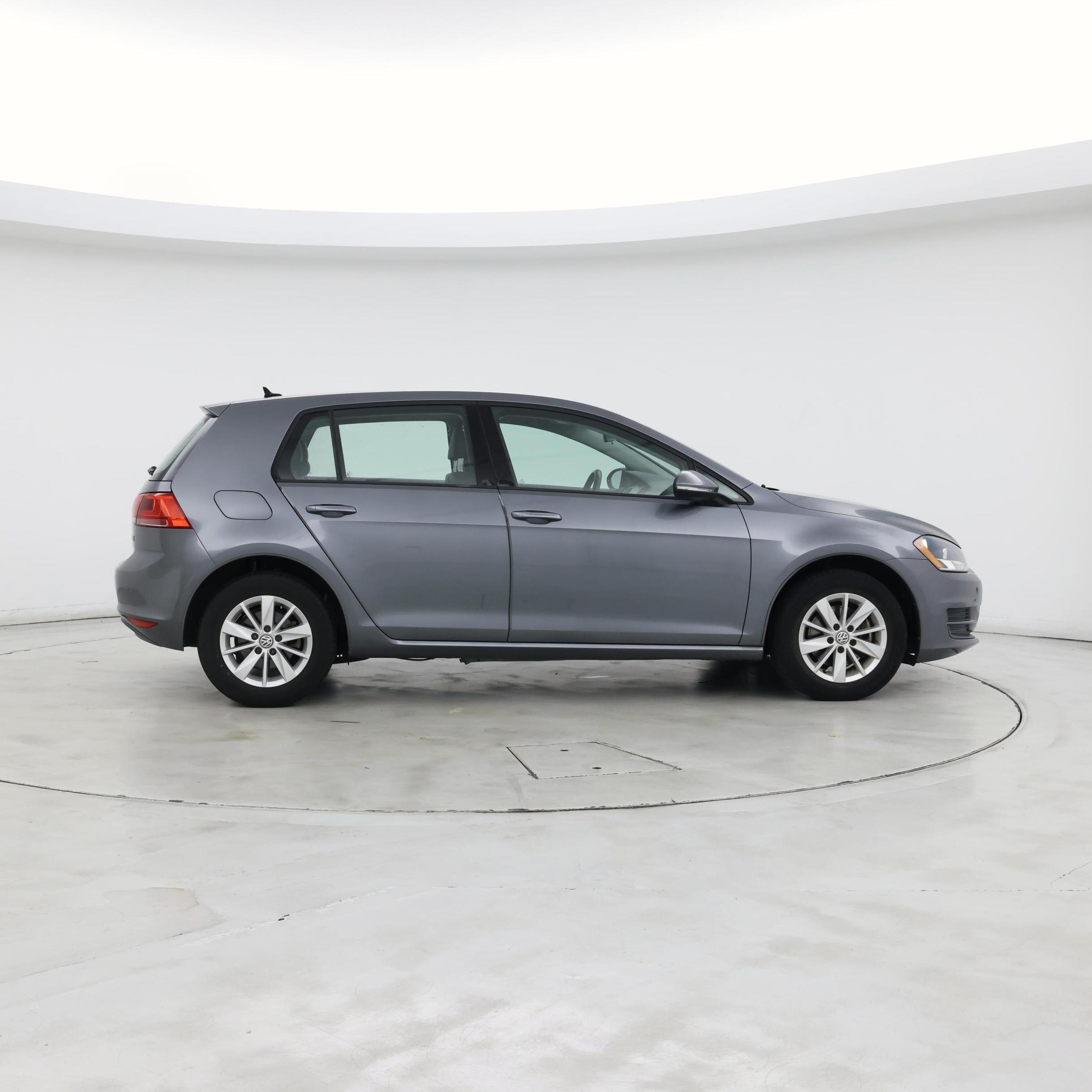 Thumbnail: 2015 Volkswagen Golf - 7