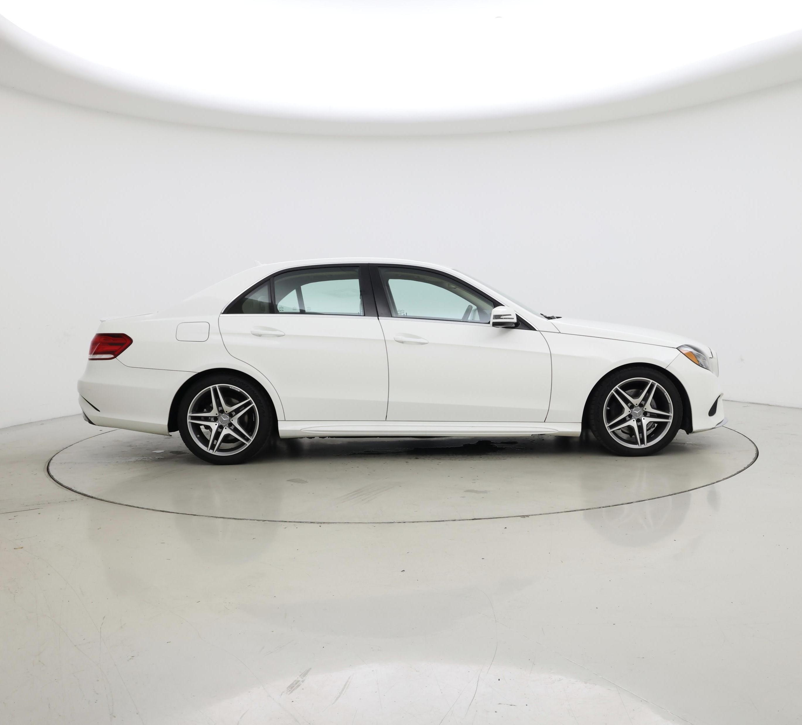 Thumbnail: 2014 Mercedes-Benz E-Class - 7