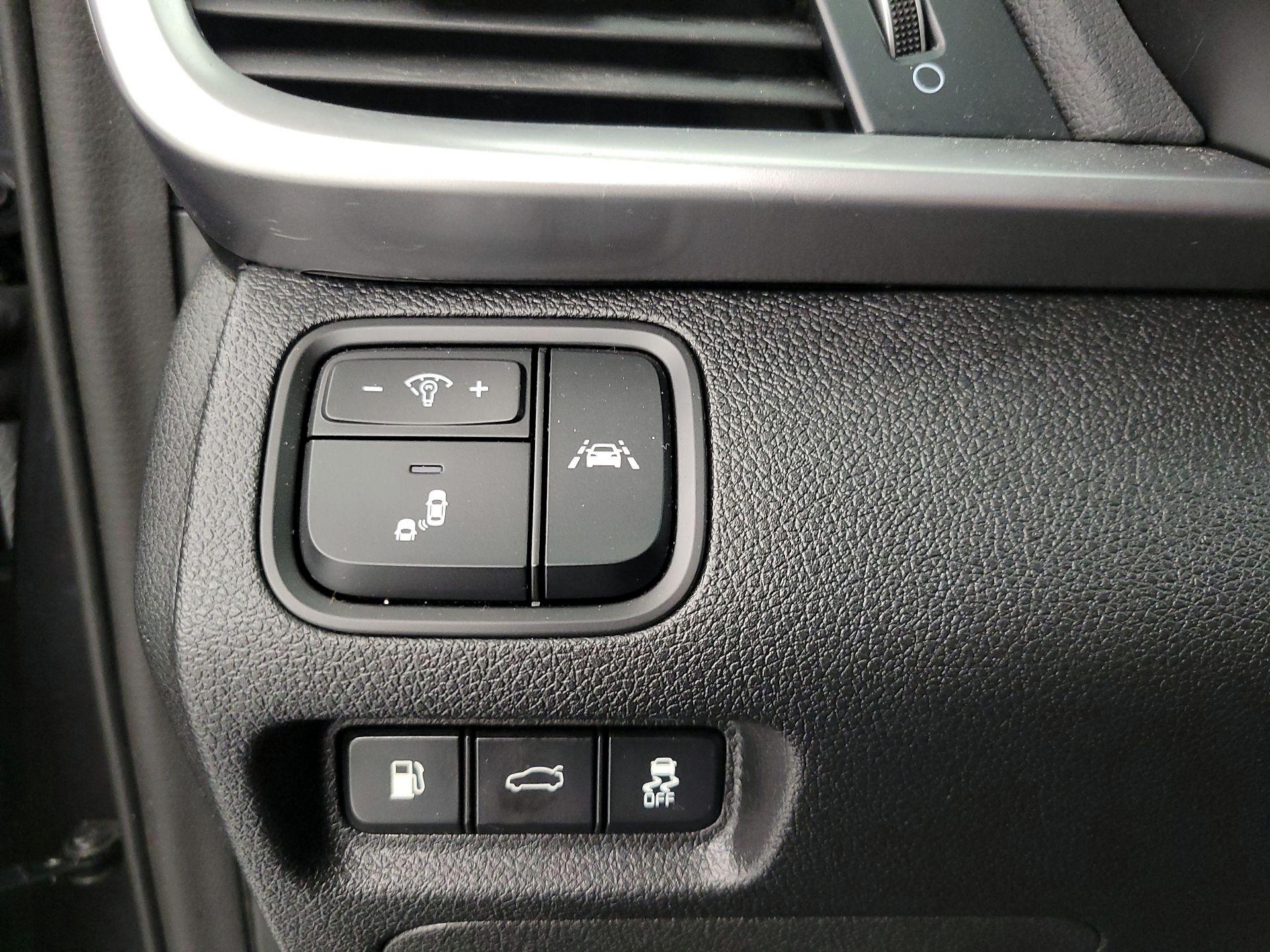 Thumbnail: 2019 Kia Optima - 13