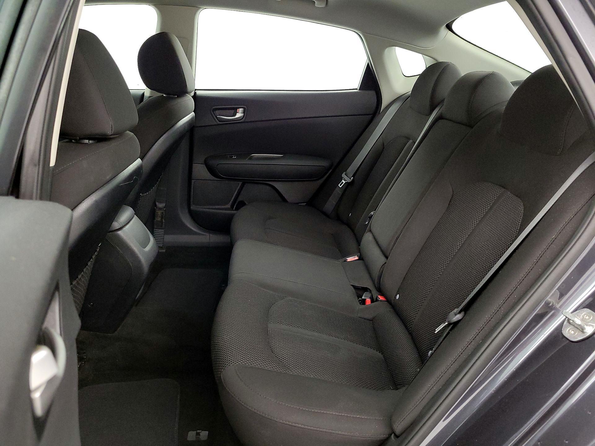 Thumbnail: 2019 Kia Optima - 19