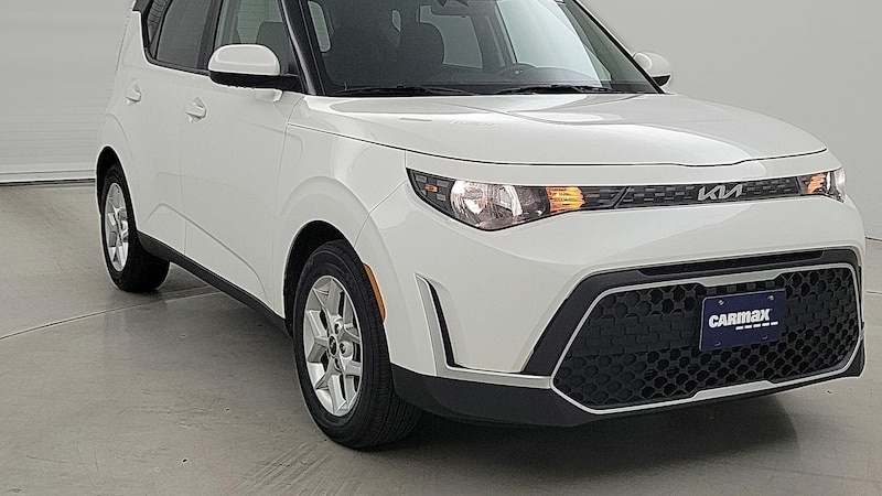 2023 Kia Soul LX Hero Image