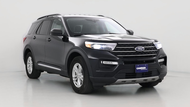 2023 Ford Explorer XLT Hero Image