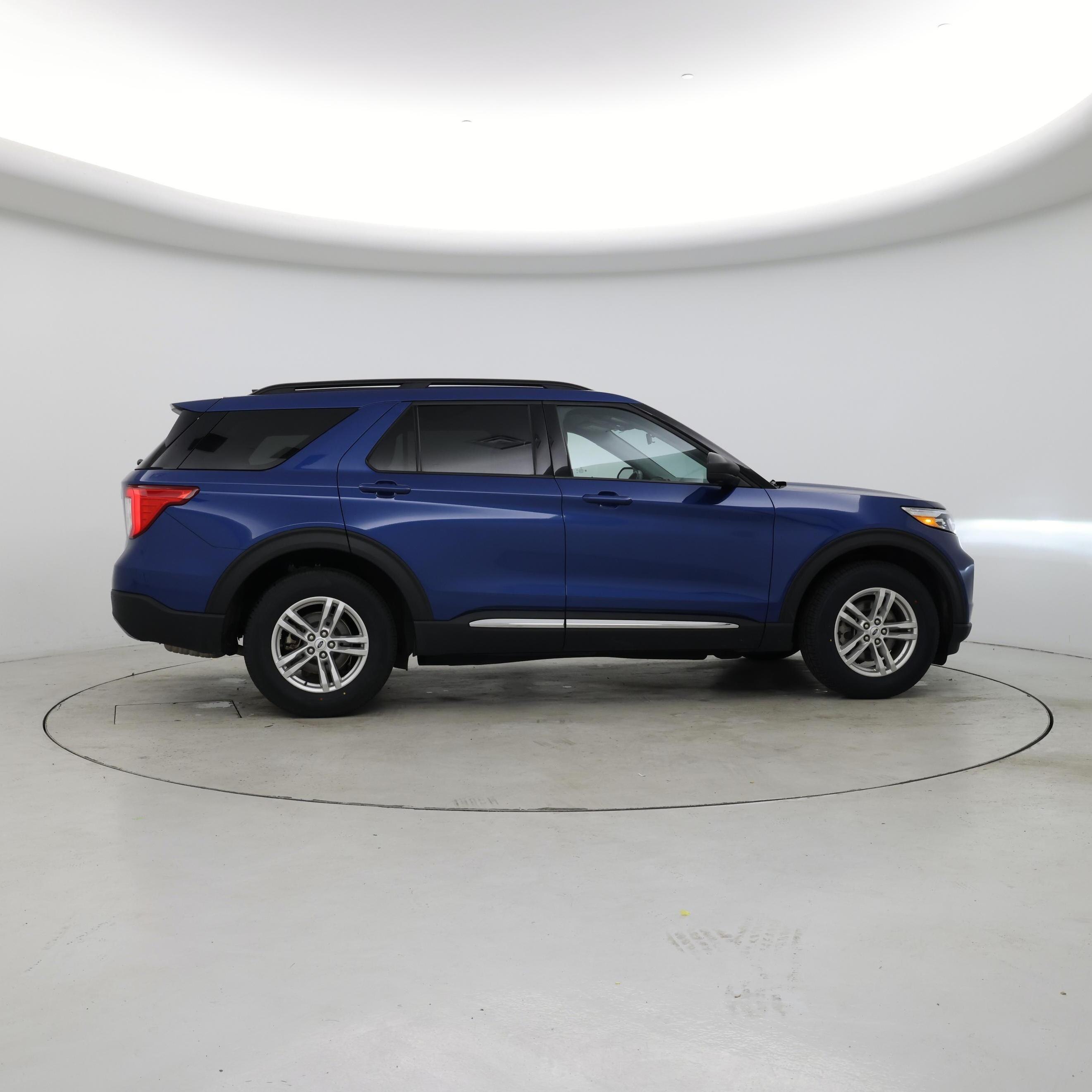 Thumbnail: 2023 Ford Explorer - 7