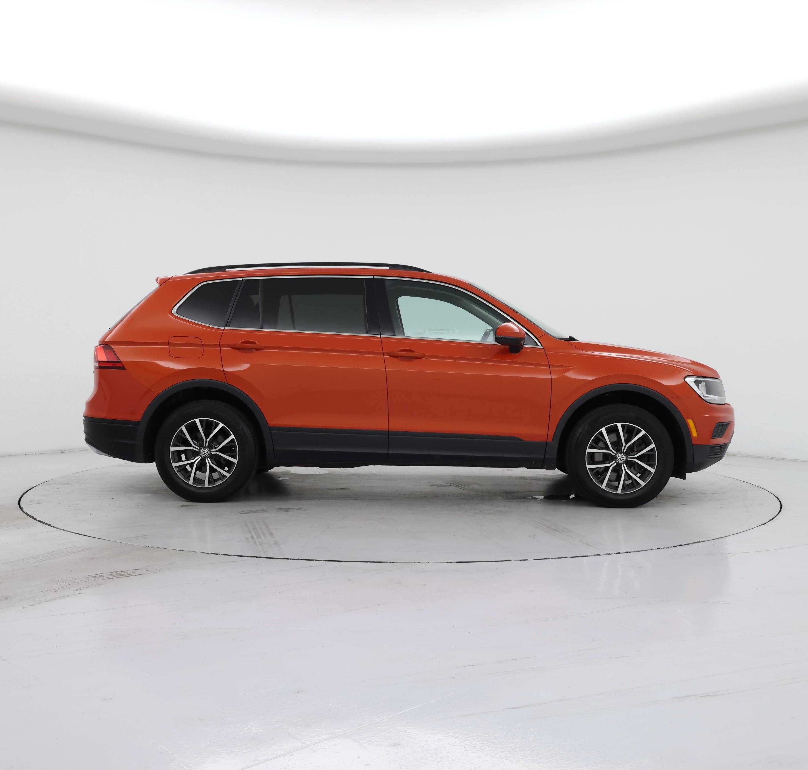 Thumbnail: 2019 Volkswagen Tiguan - 7
