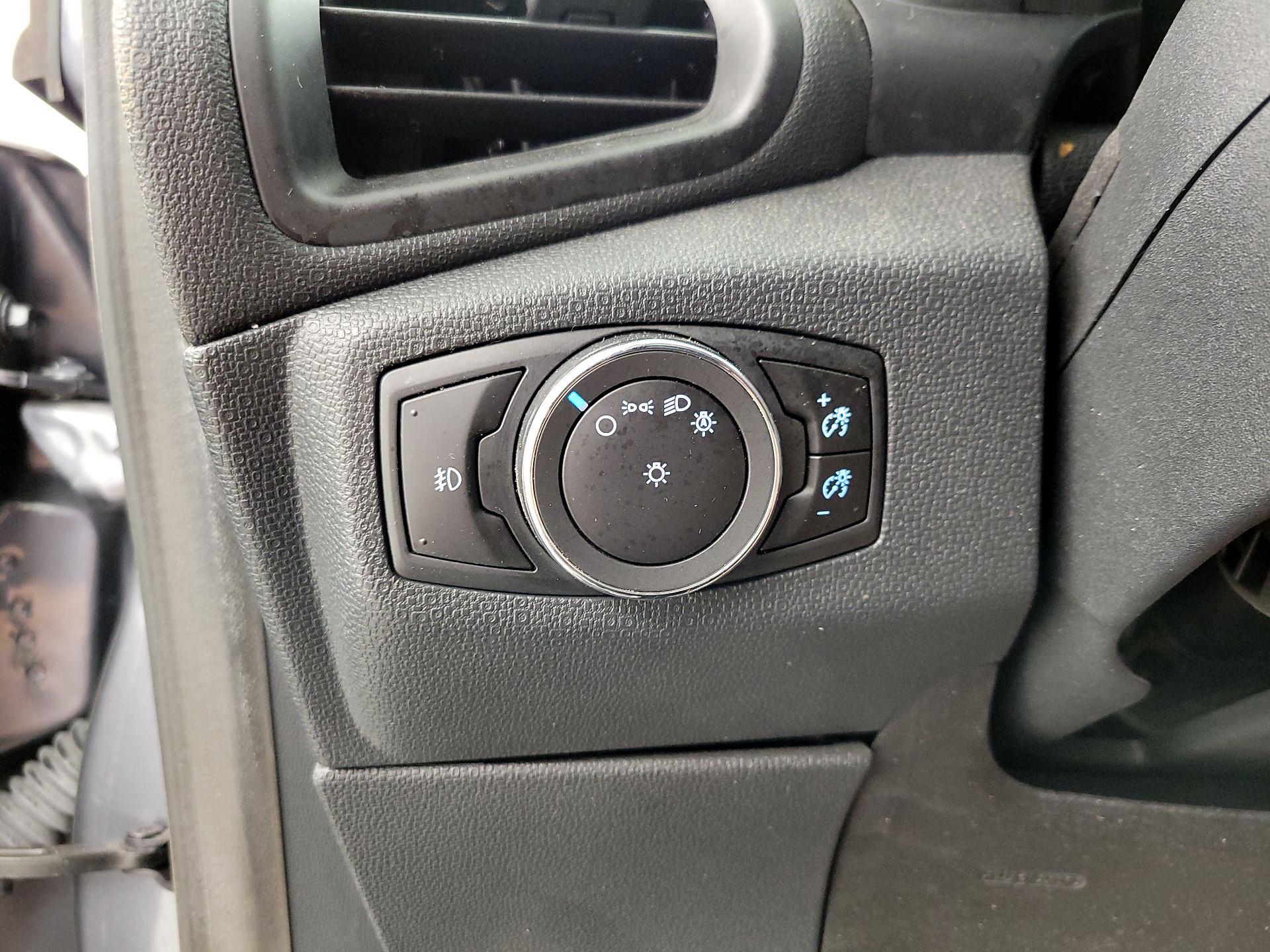 Thumbnail: 2018 Ford EcoSport - 13