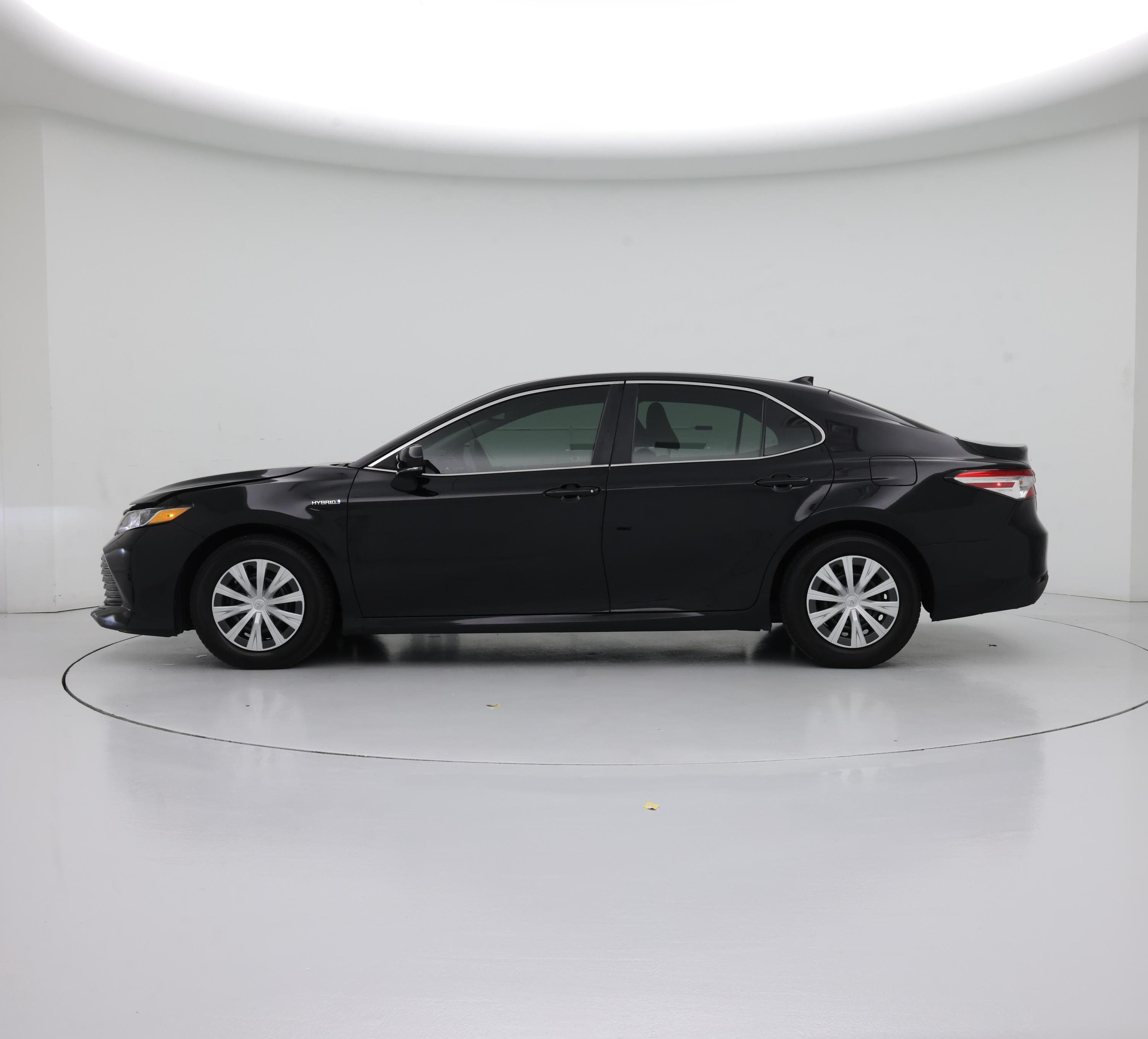 Thumbnail: 2020 Toyota Camry - 3