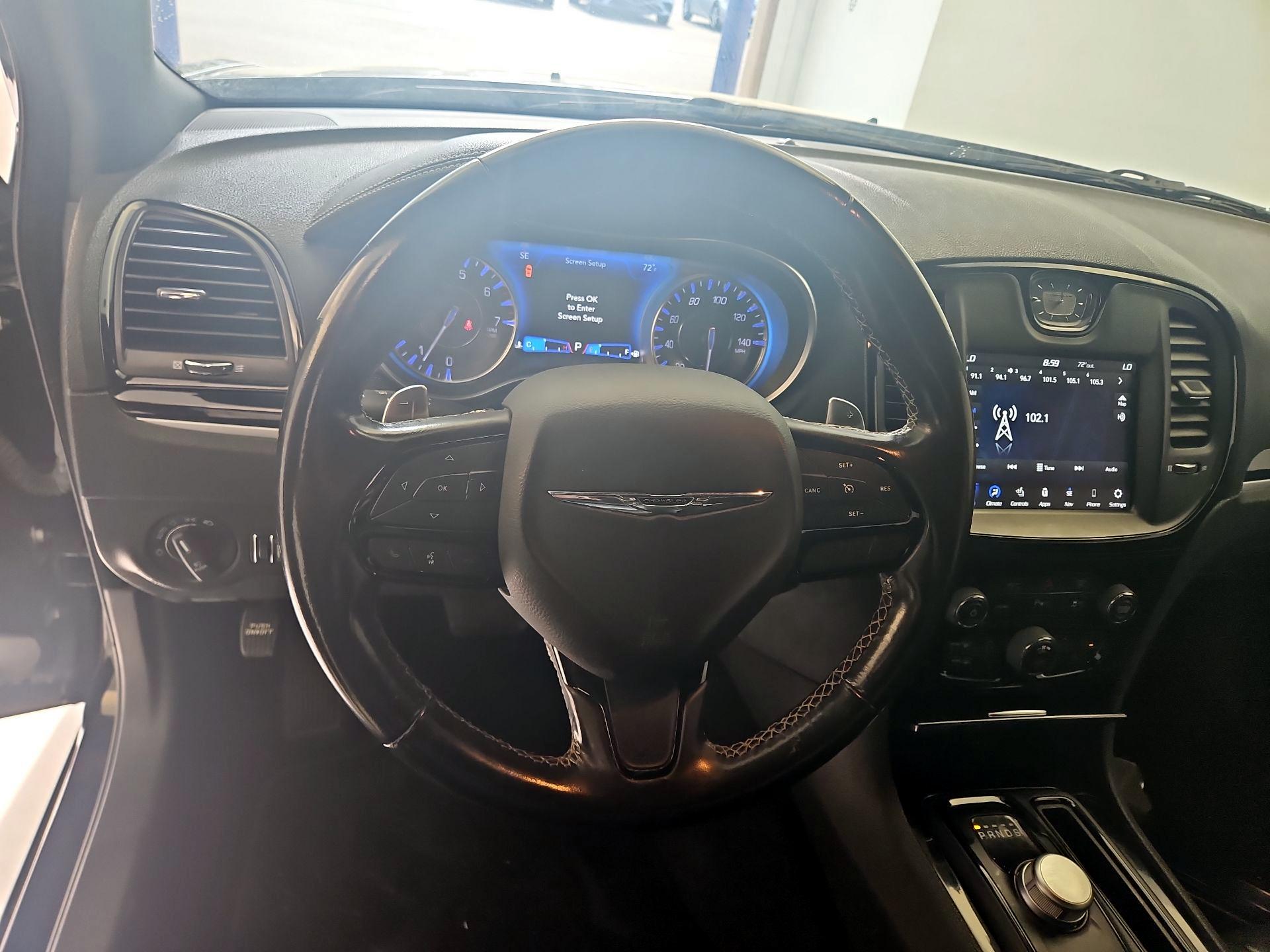 Thumbnail: 2021 Chrysler 300 - 10