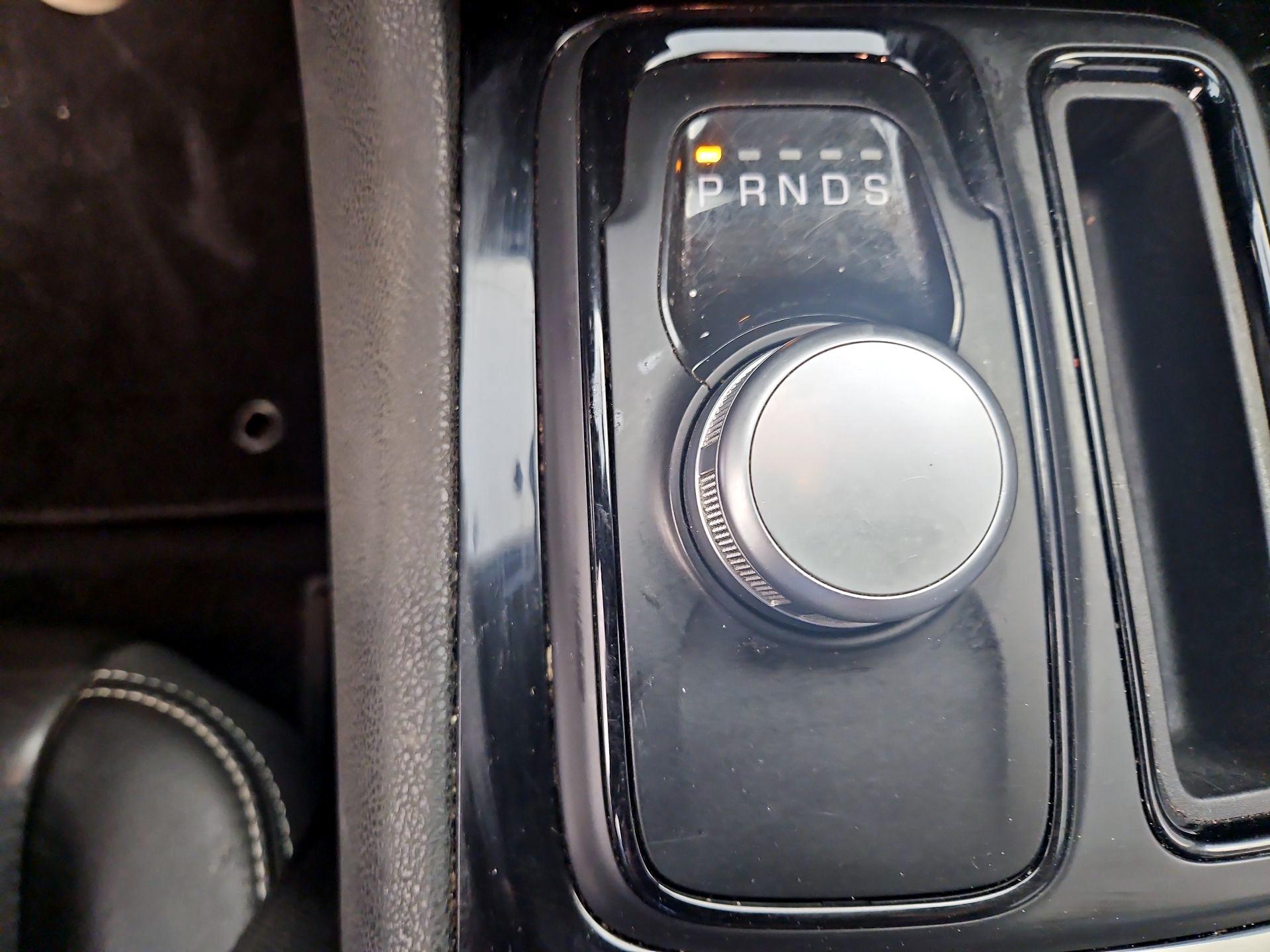 Thumbnail: 2021 Chrysler 300 - 17