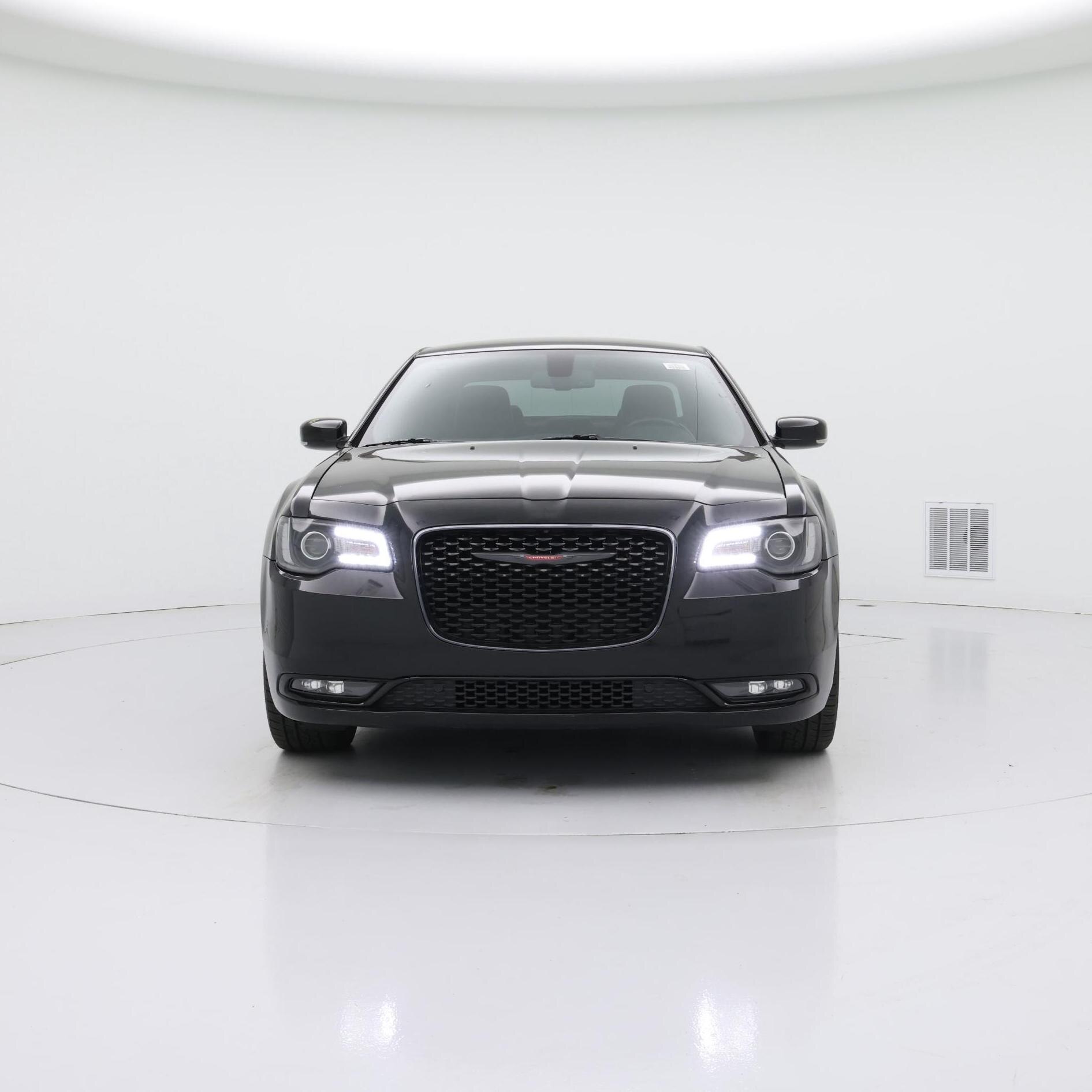 Thumbnail: 2021 Chrysler 300 - 5