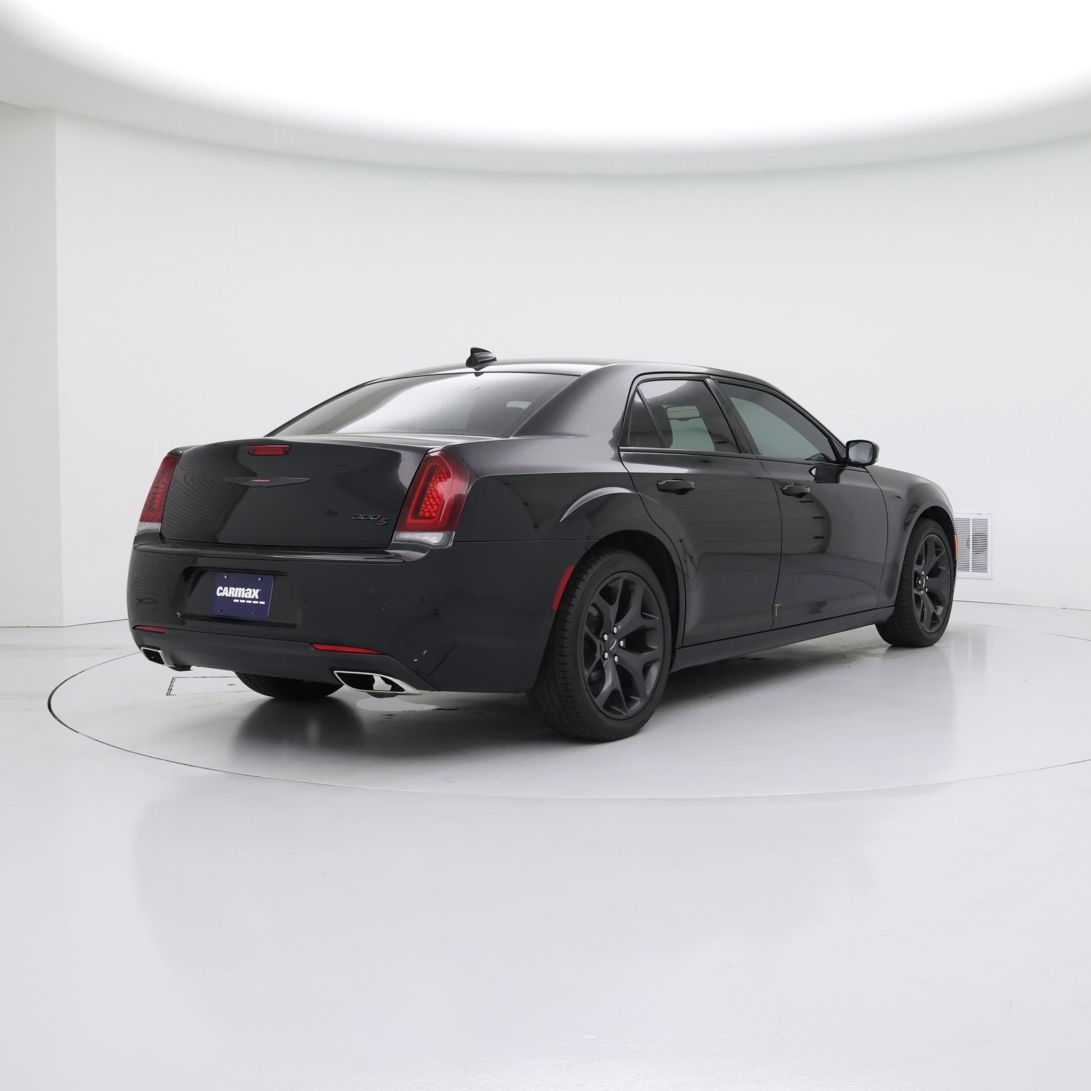Thumbnail: 2021 Chrysler 300 - 8