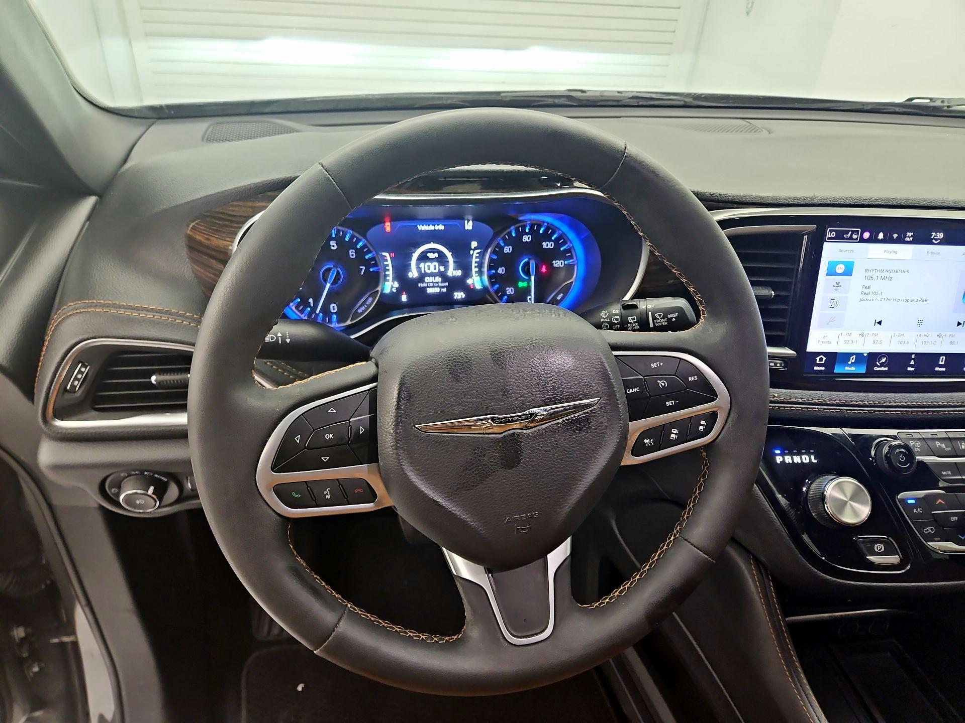 Thumbnail: 2023 Chrysler Pacifica - 10