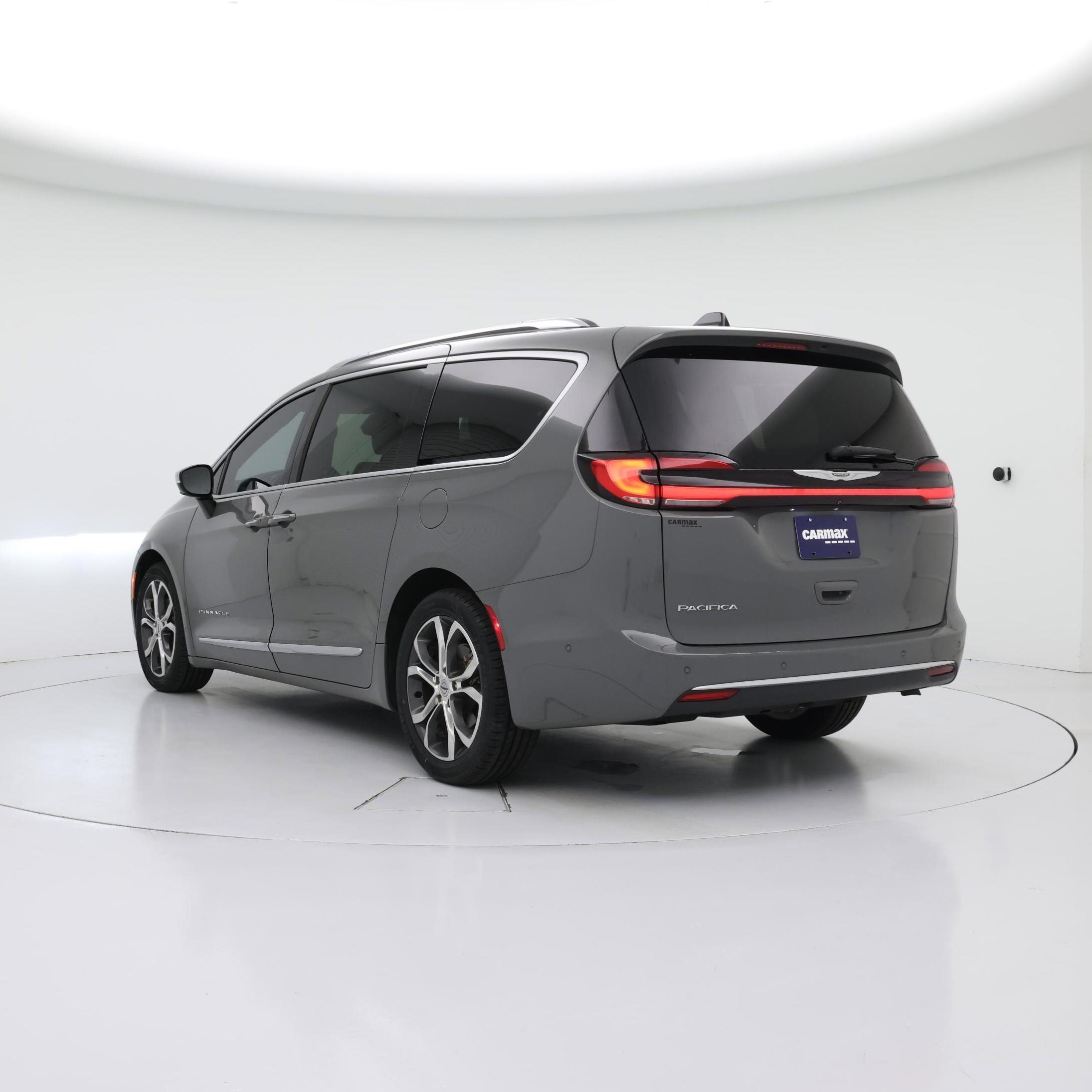Thumbnail: 2023 Chrysler Pacifica - 2