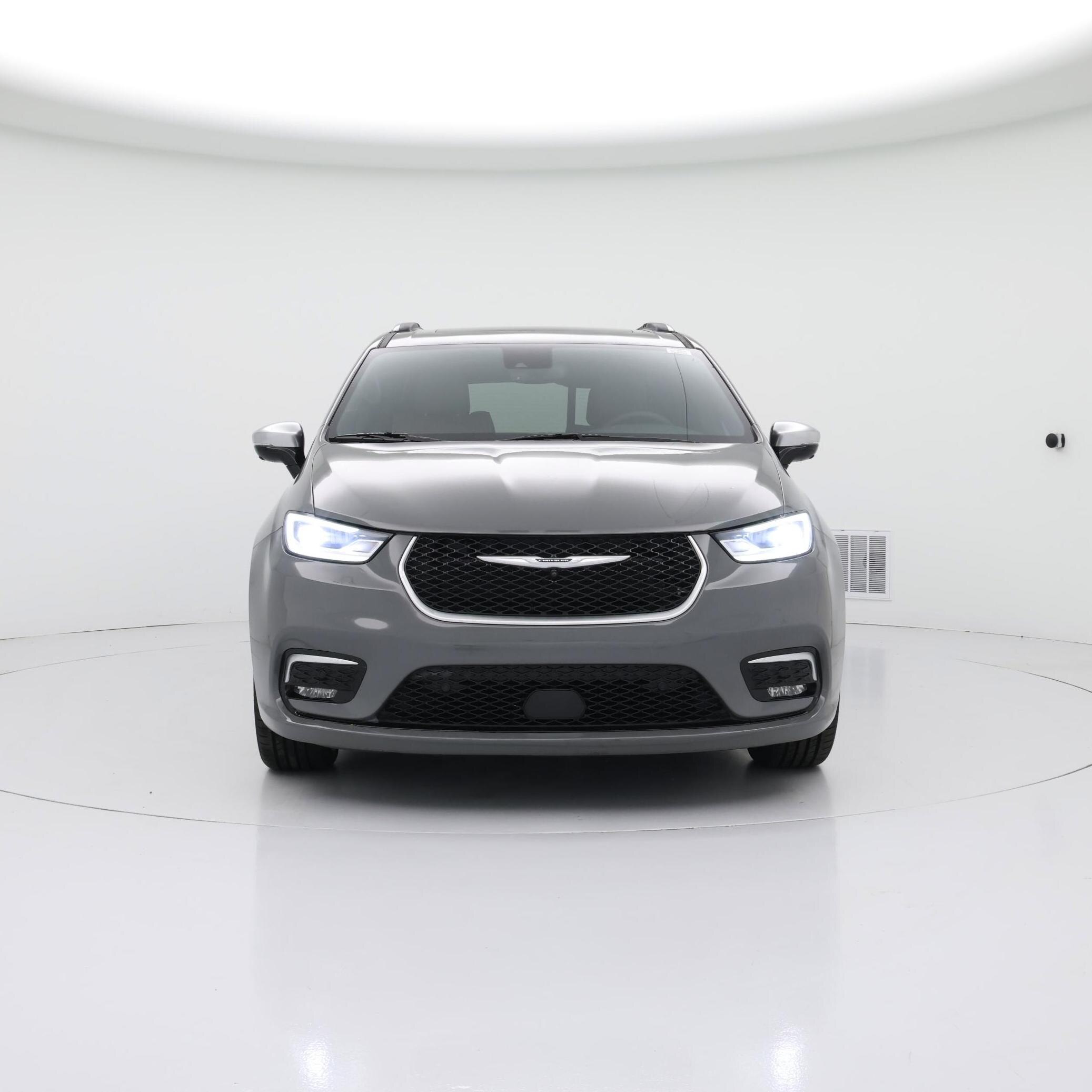 Thumbnail: 2023 Chrysler Pacifica - 5