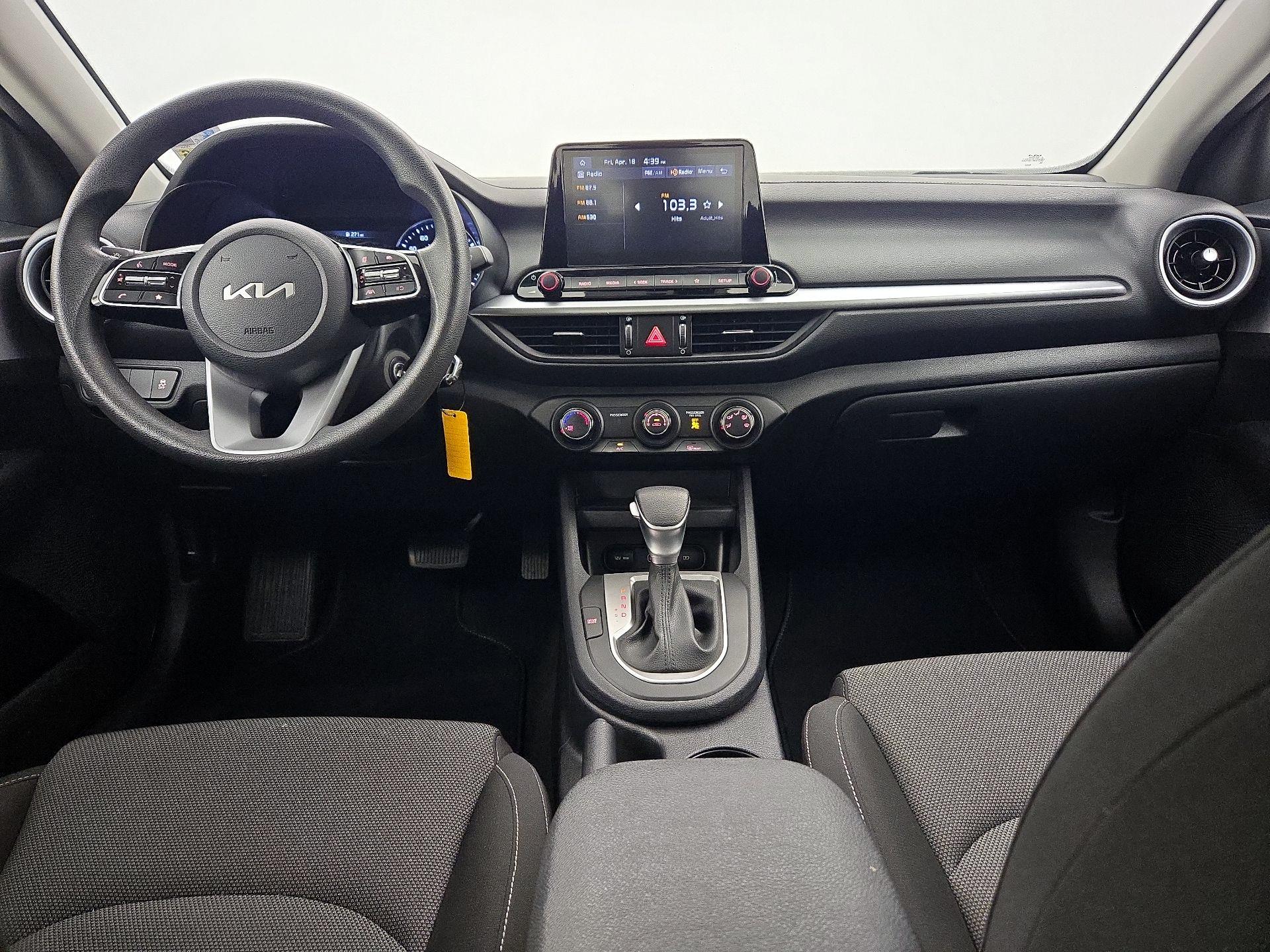 Thumbnail: 2024 Kia Forte - 9
