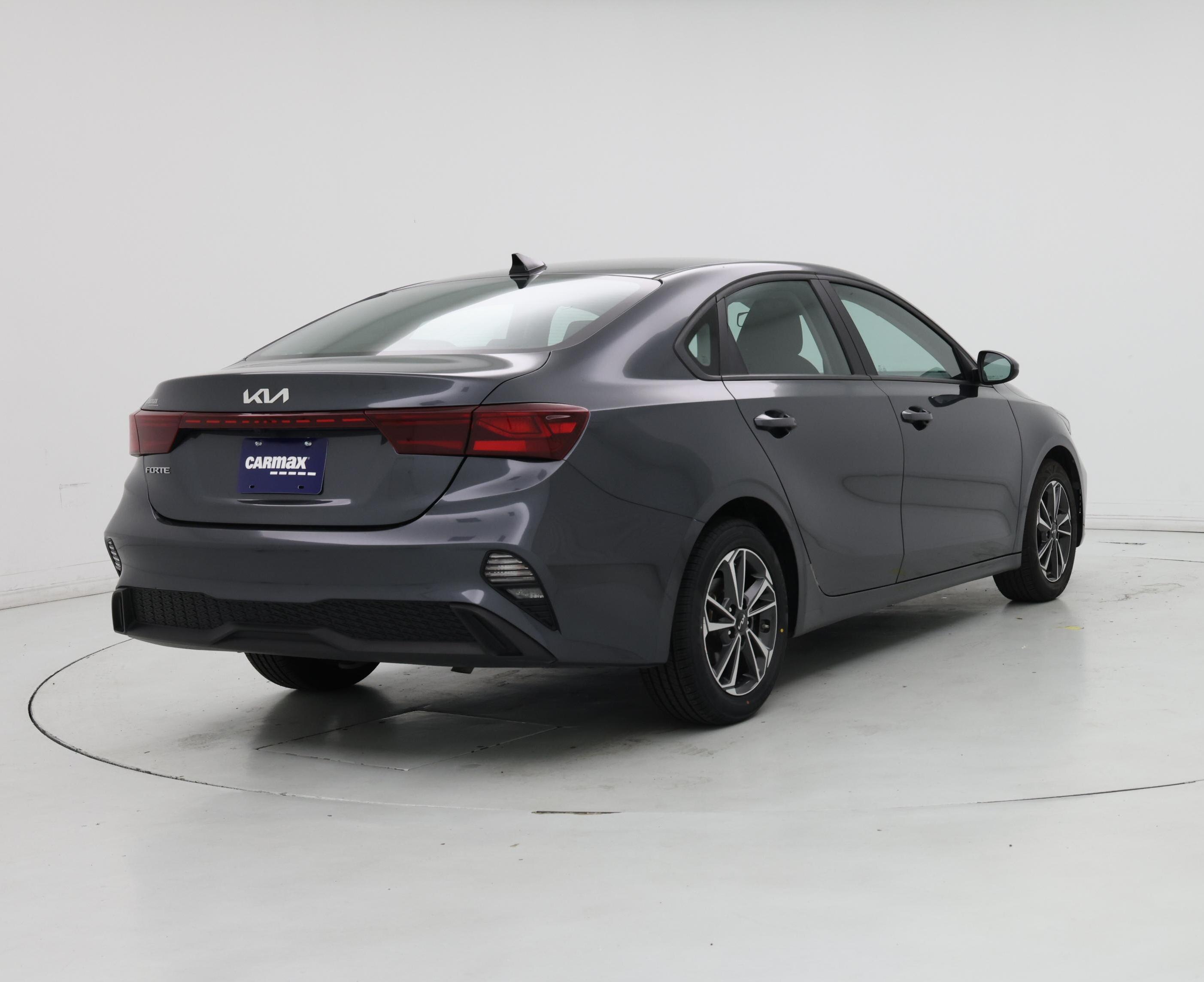 Thumbnail: 2024 Kia Forte - 8