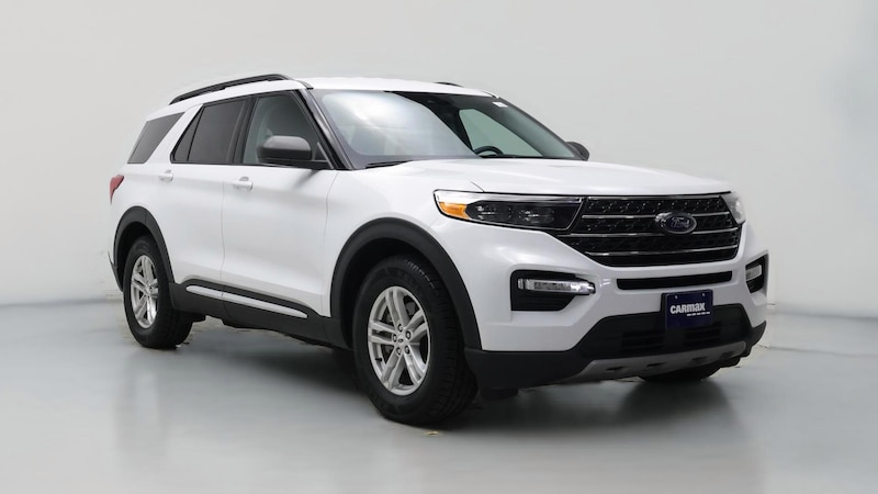 2023 Ford Explorer XLT Hero Image