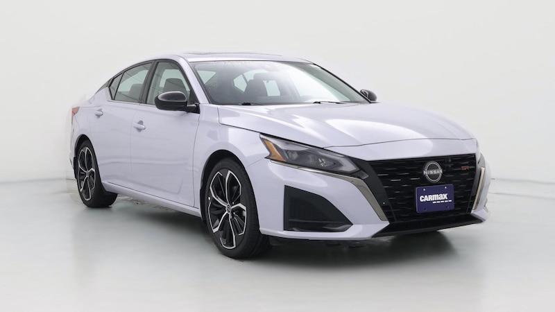 2024 Nissan Altima SR Hero Image