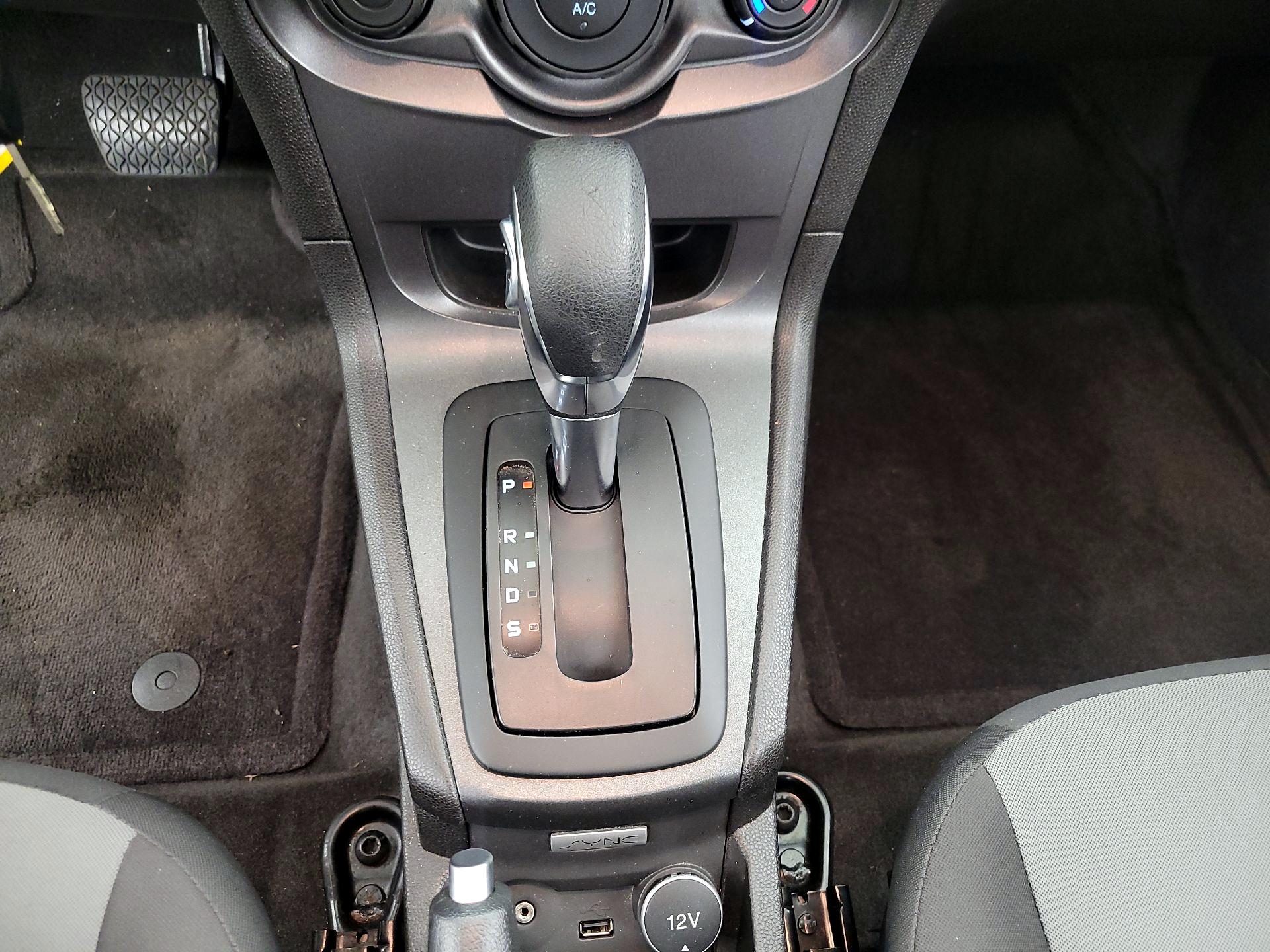 Thumbnail: 2017 Ford Fiesta - 16