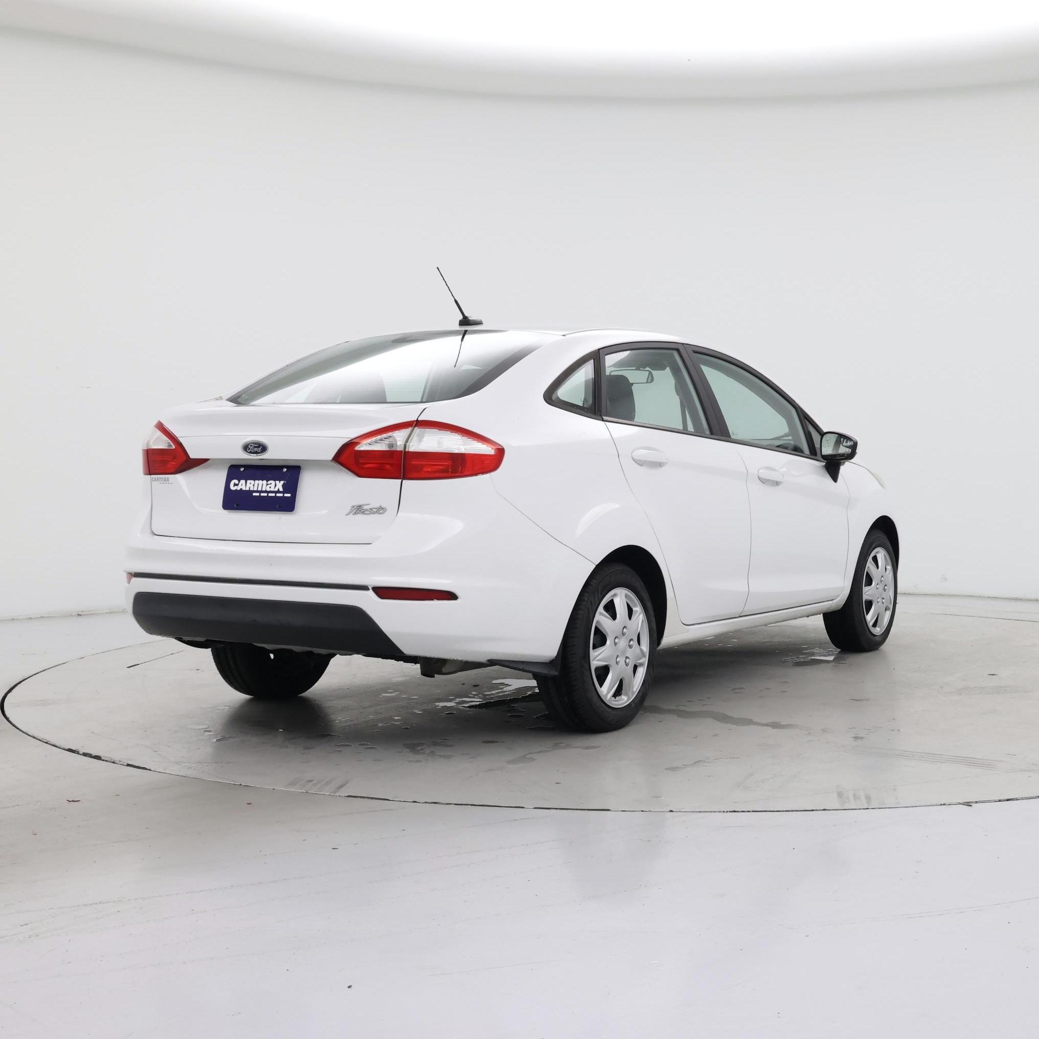 Thumbnail: 2017 Ford Fiesta - 8