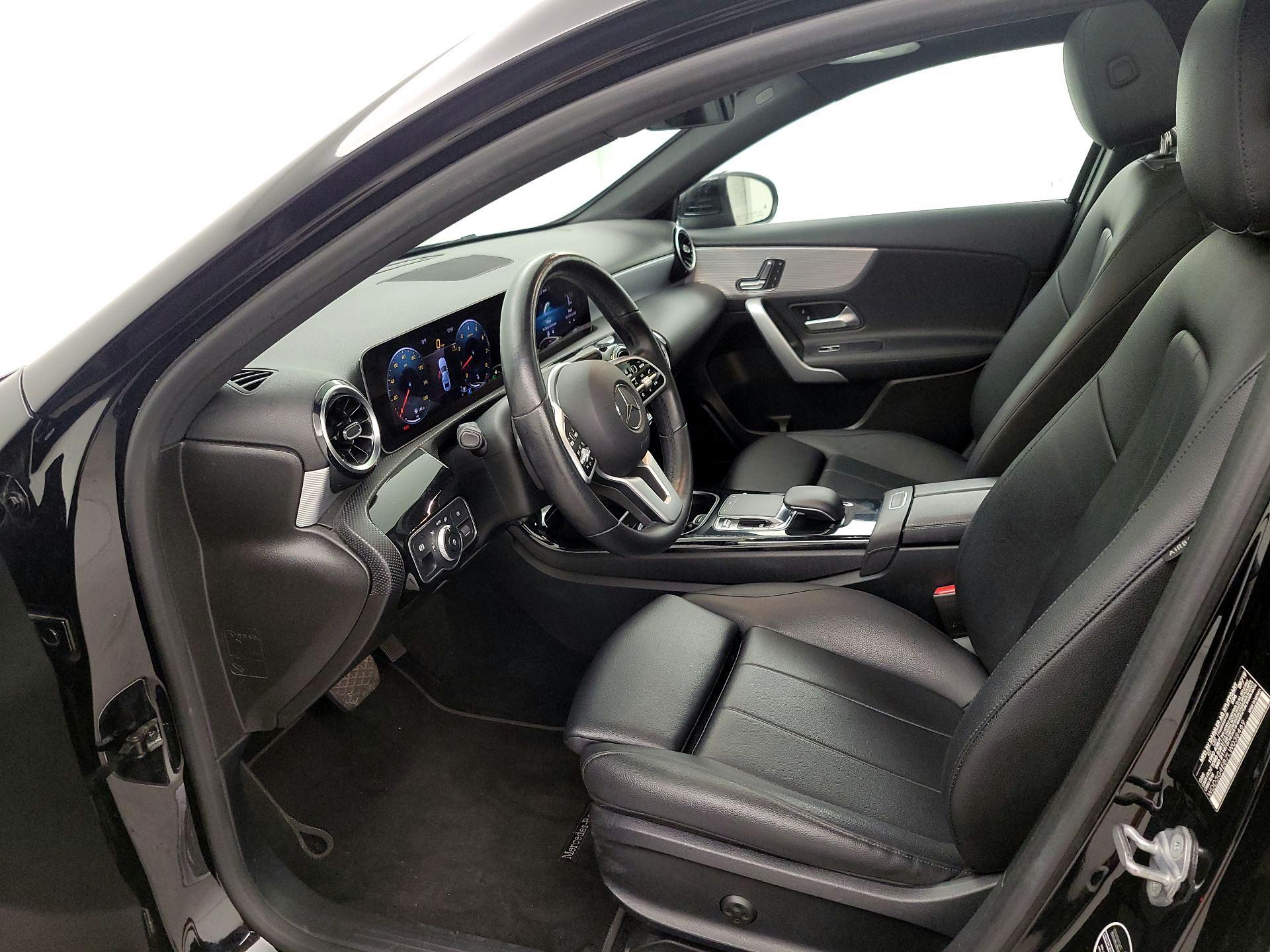 Thumbnail: 2020 Mercedes-Benz A-Class - 11