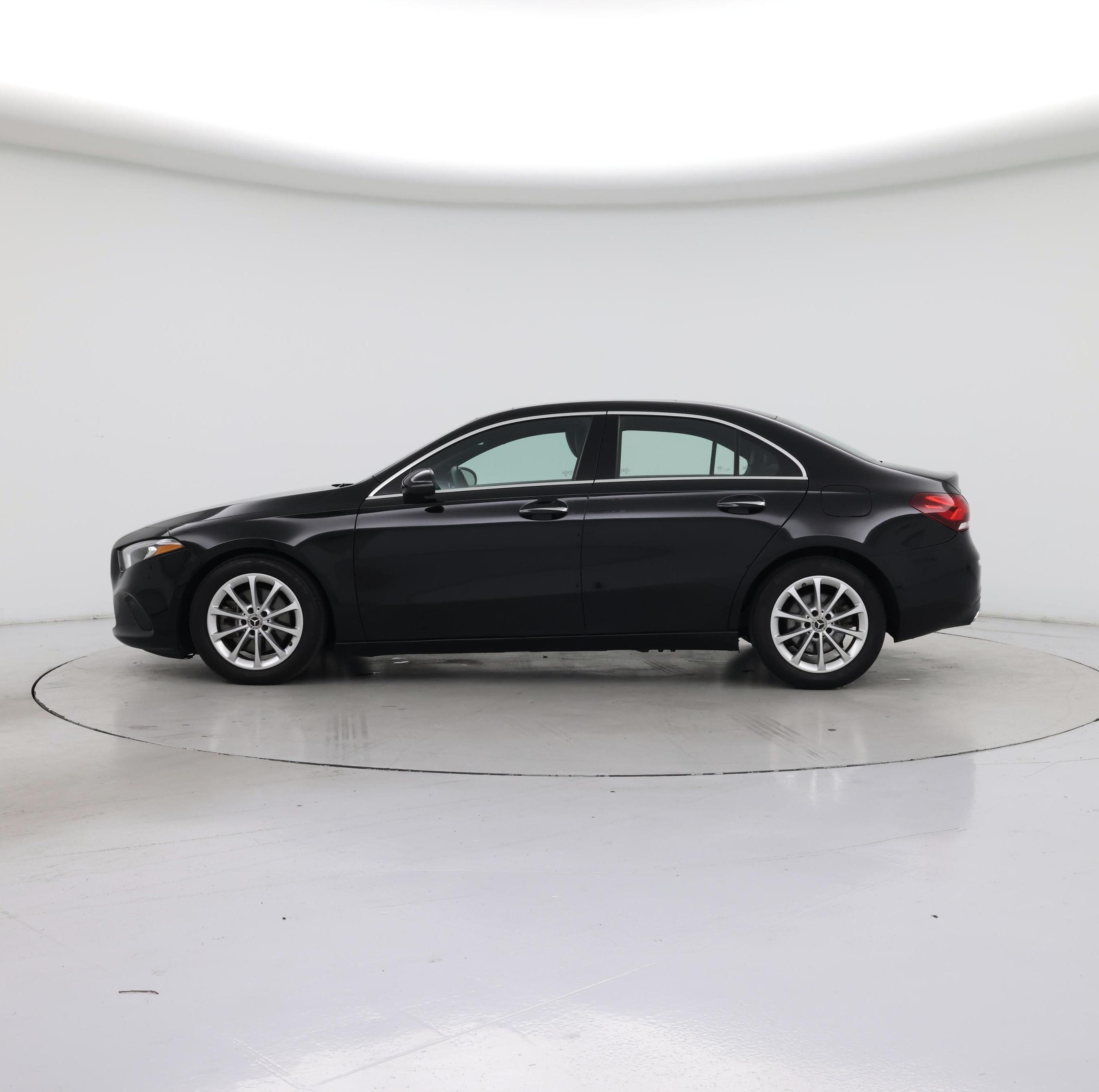 Thumbnail: 2020 Mercedes-Benz A-Class - 3