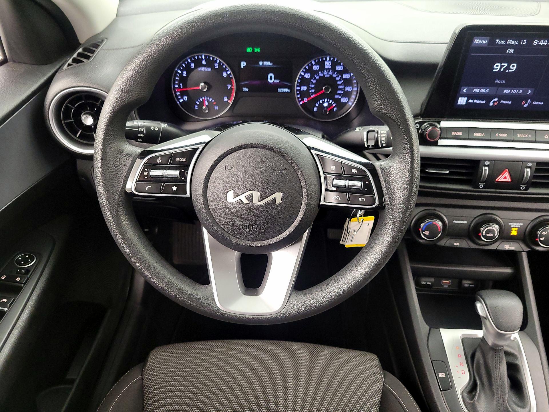 Thumbnail: 2023 Kia Forte - 10