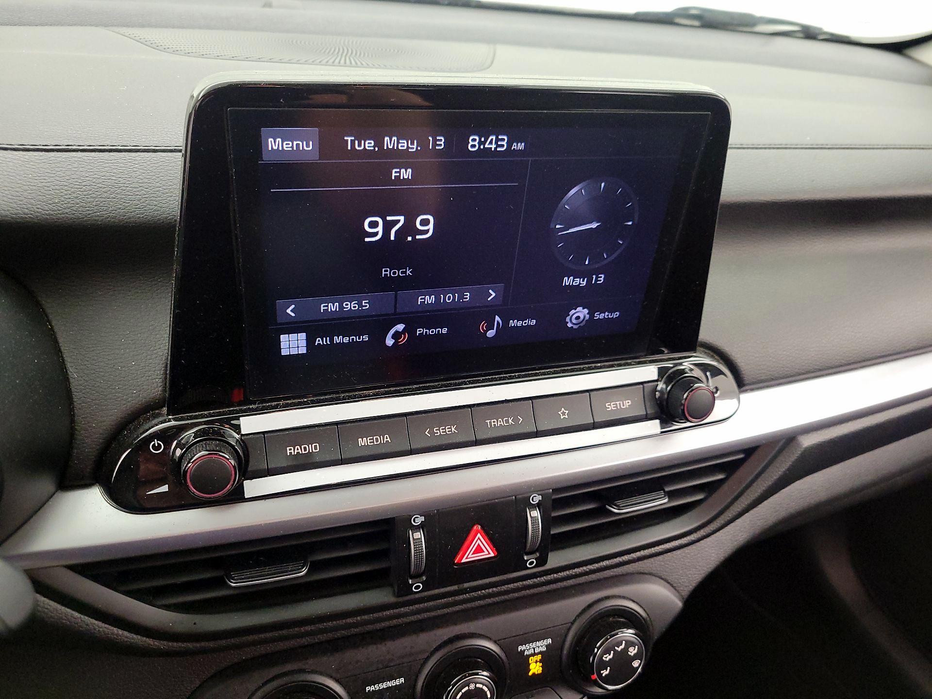 Thumbnail: 2023 Kia Forte - 15