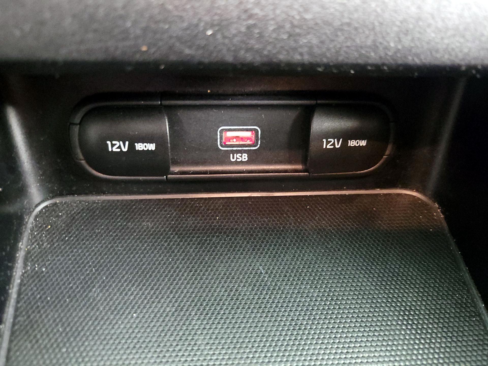 Thumbnail: 2023 Kia Forte - 18