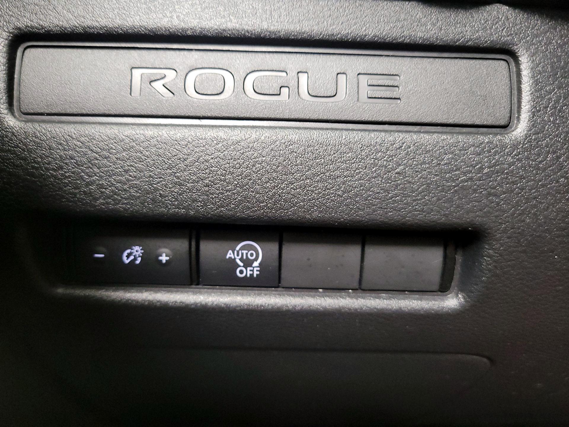 Thumbnail: 2023 Nissan Rogue - 13