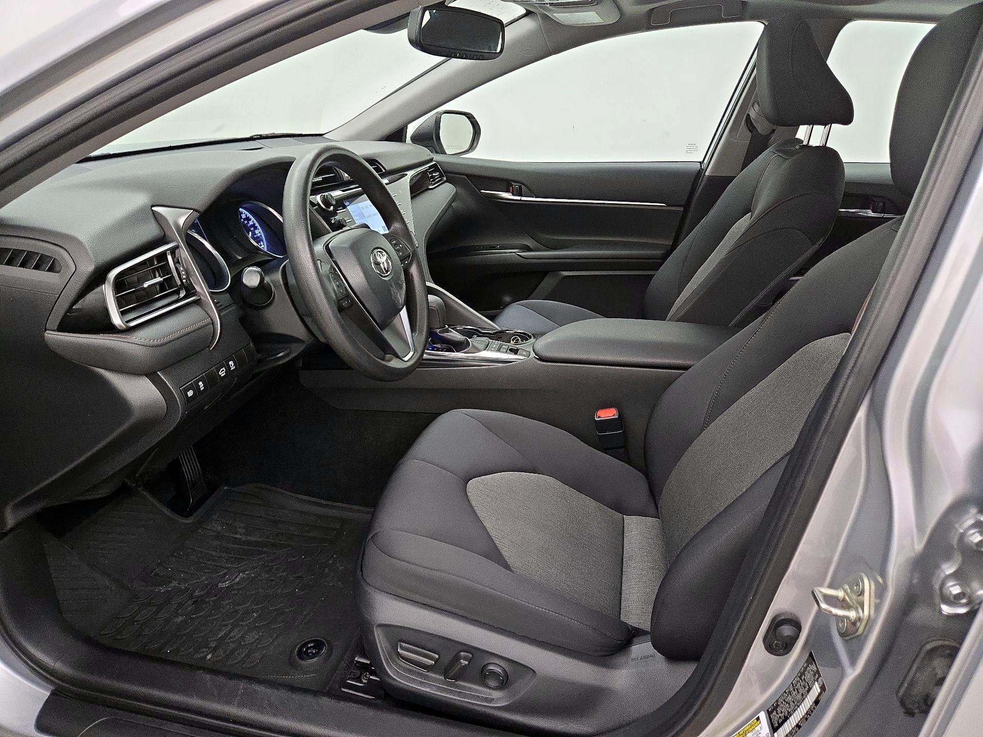 Thumbnail: 2019 Toyota Camry - 11