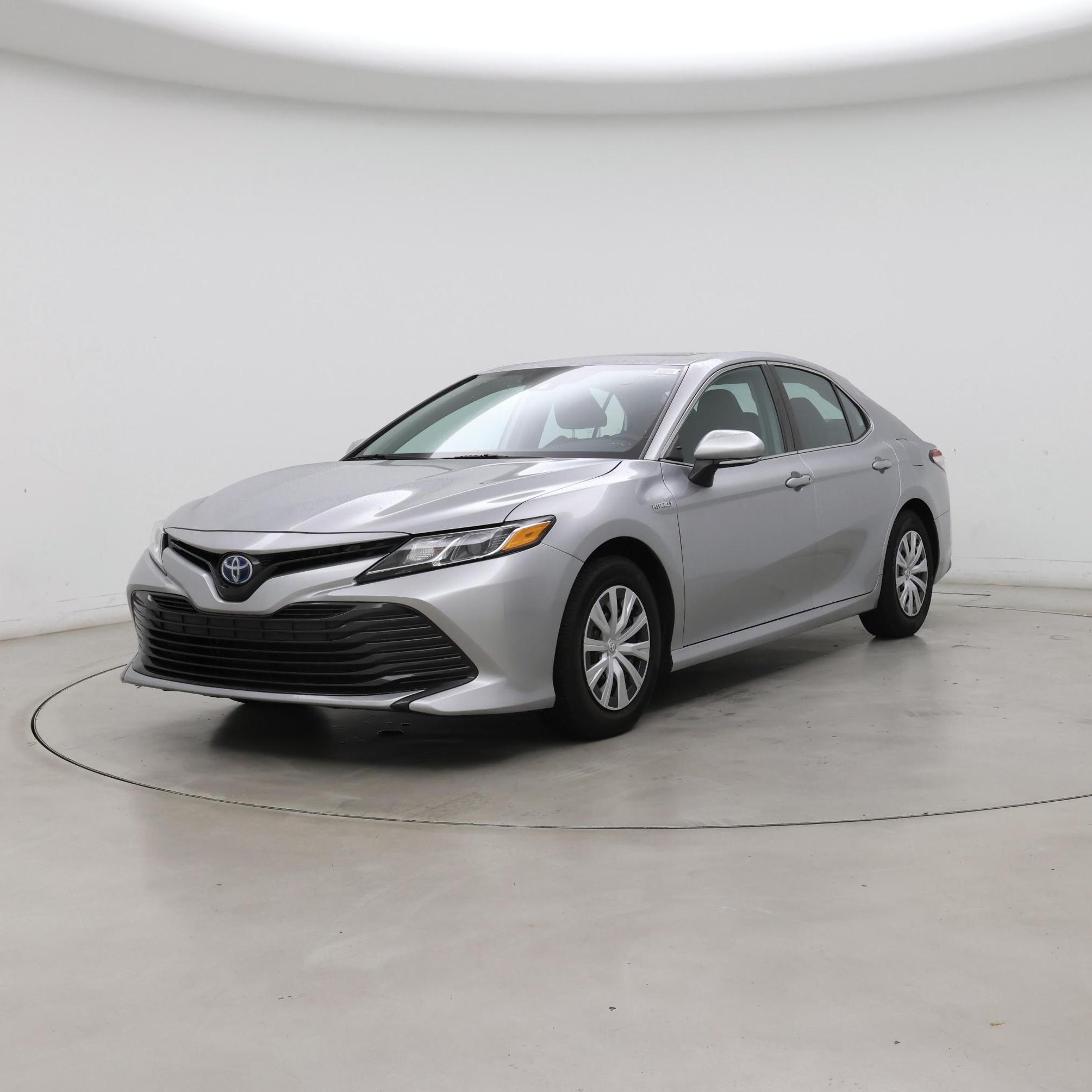 Thumbnail: 2019 Toyota Camry - 4