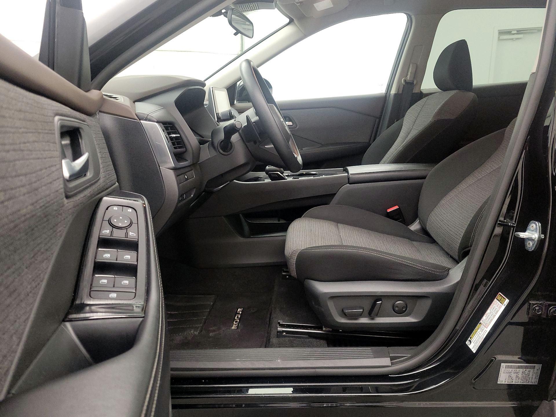 Thumbnail: 2023 Nissan Rogue - 11