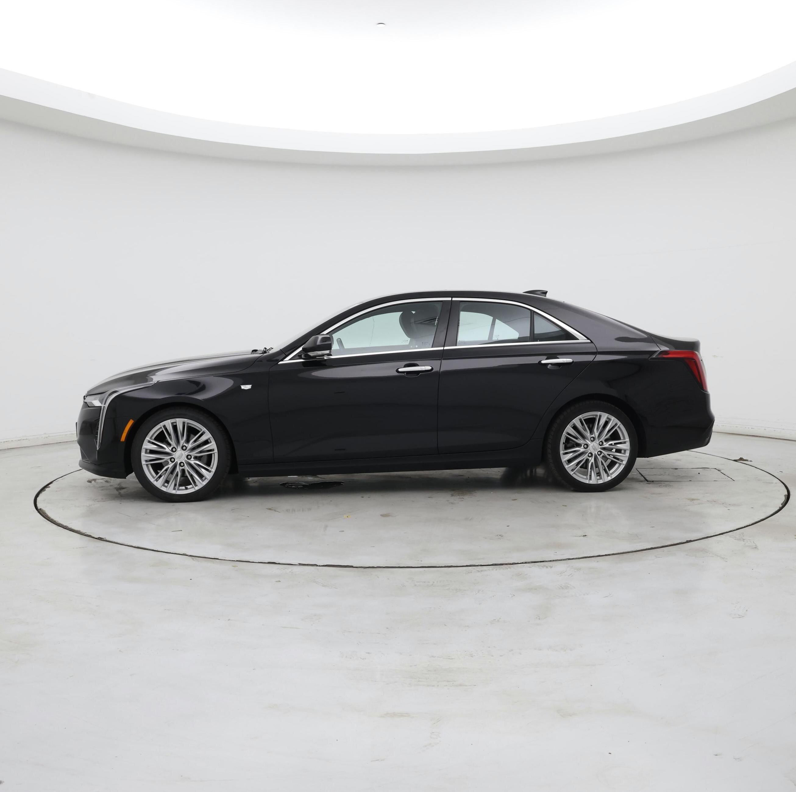 Thumbnail: 2023 Cadillac CT4 - 3