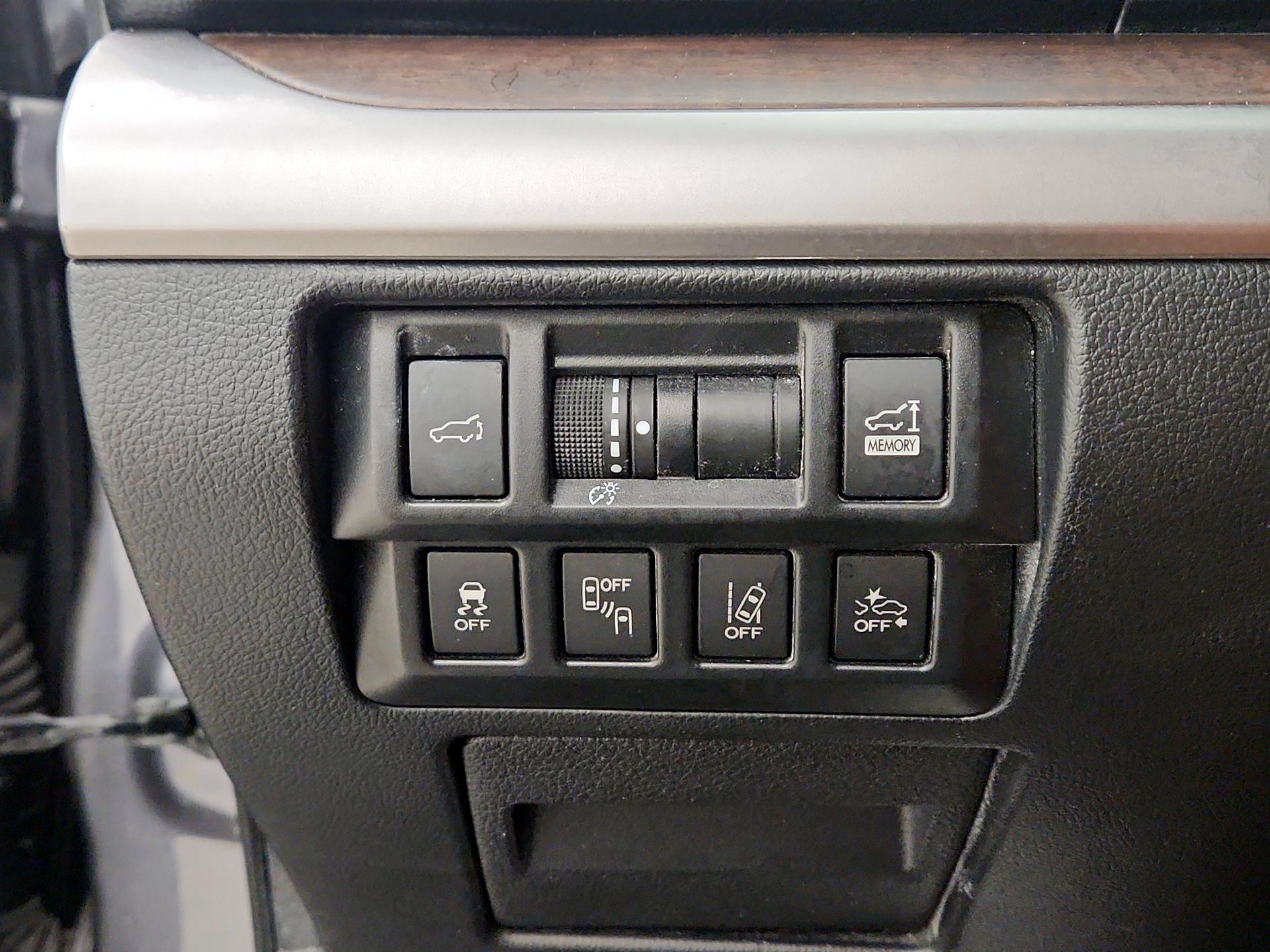 Thumbnail: 2018 Subaru Outback - 13