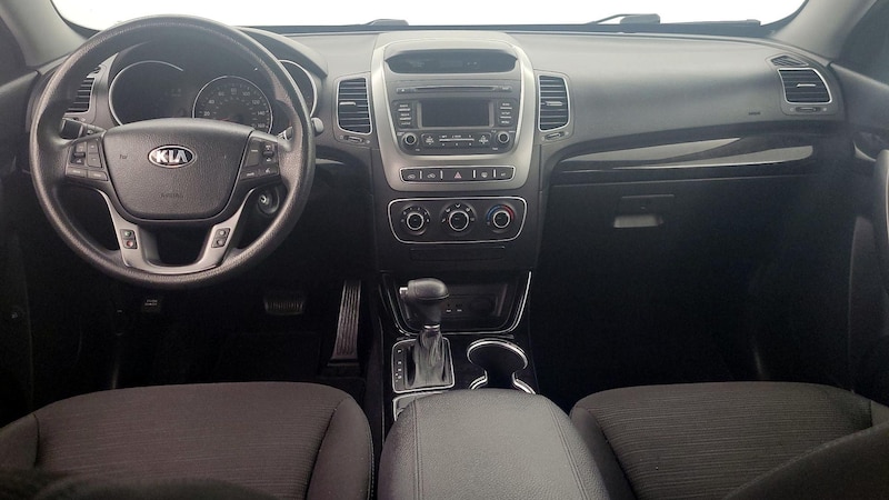 2014 Kia Sorento LX 9