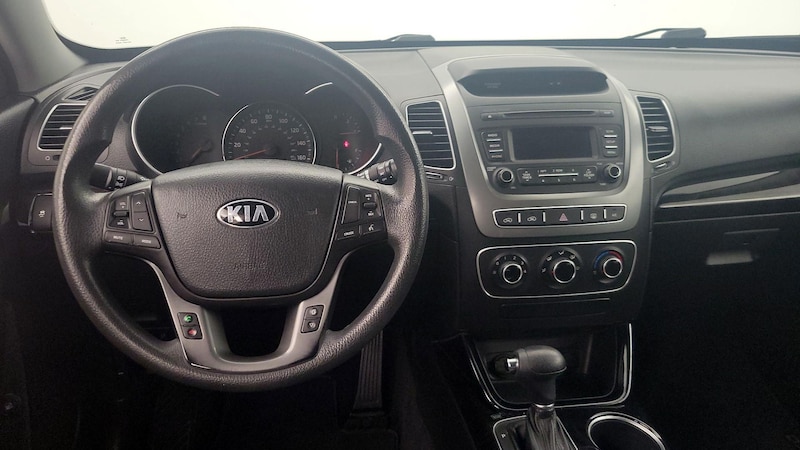 2014 Kia Sorento LX 10