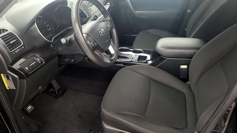 2014 Kia Sorento LX 11