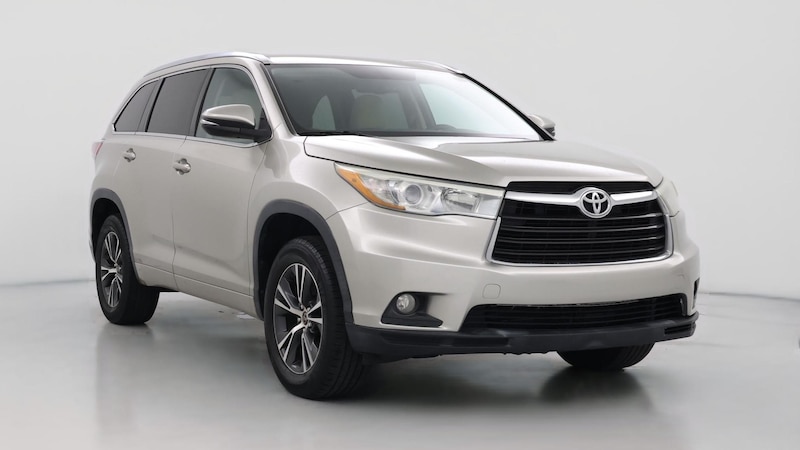 2016 Toyota Highlander XLE Hero Image