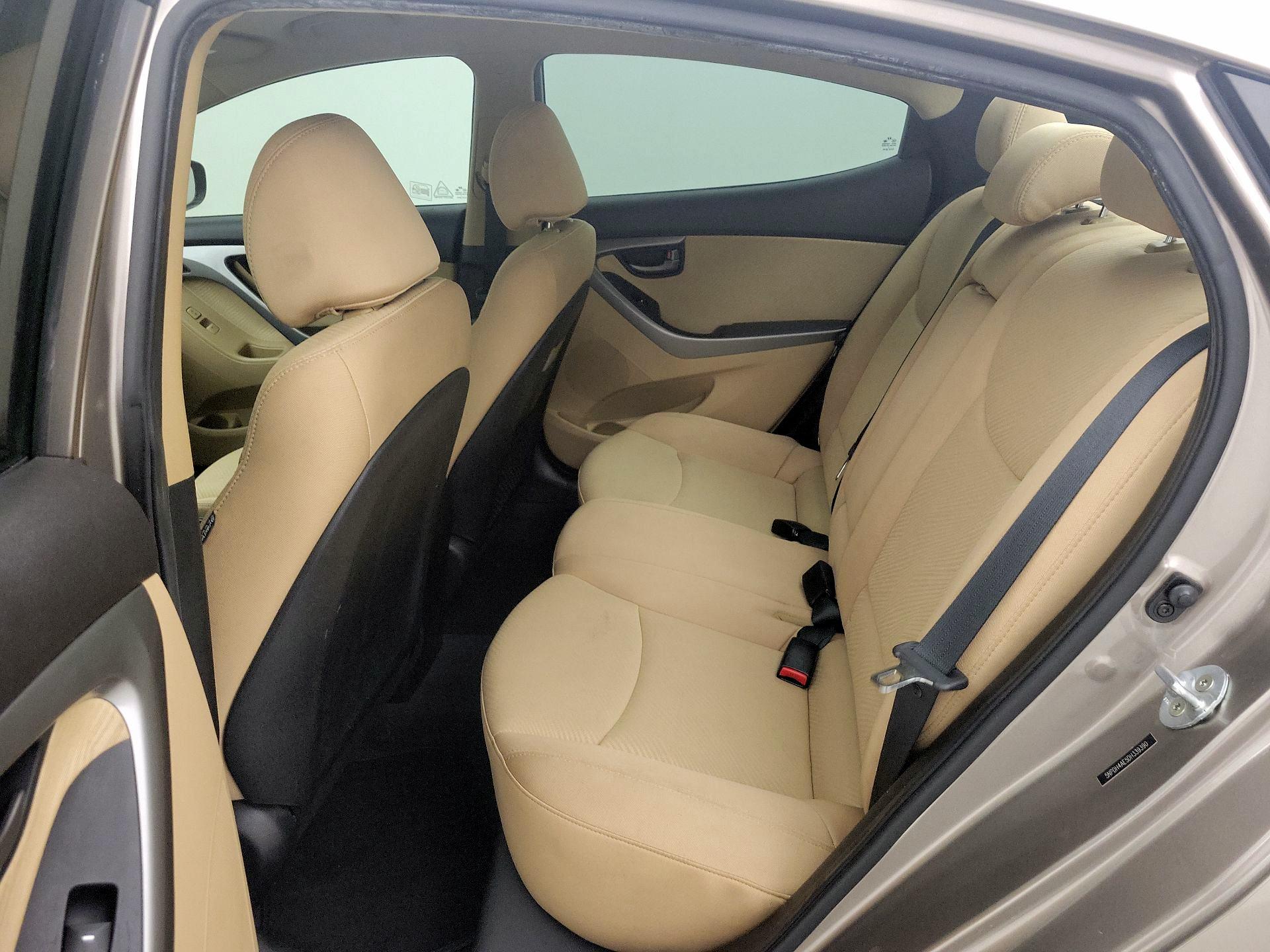 Thumbnail: 2013 Hyundai Elantra - 18