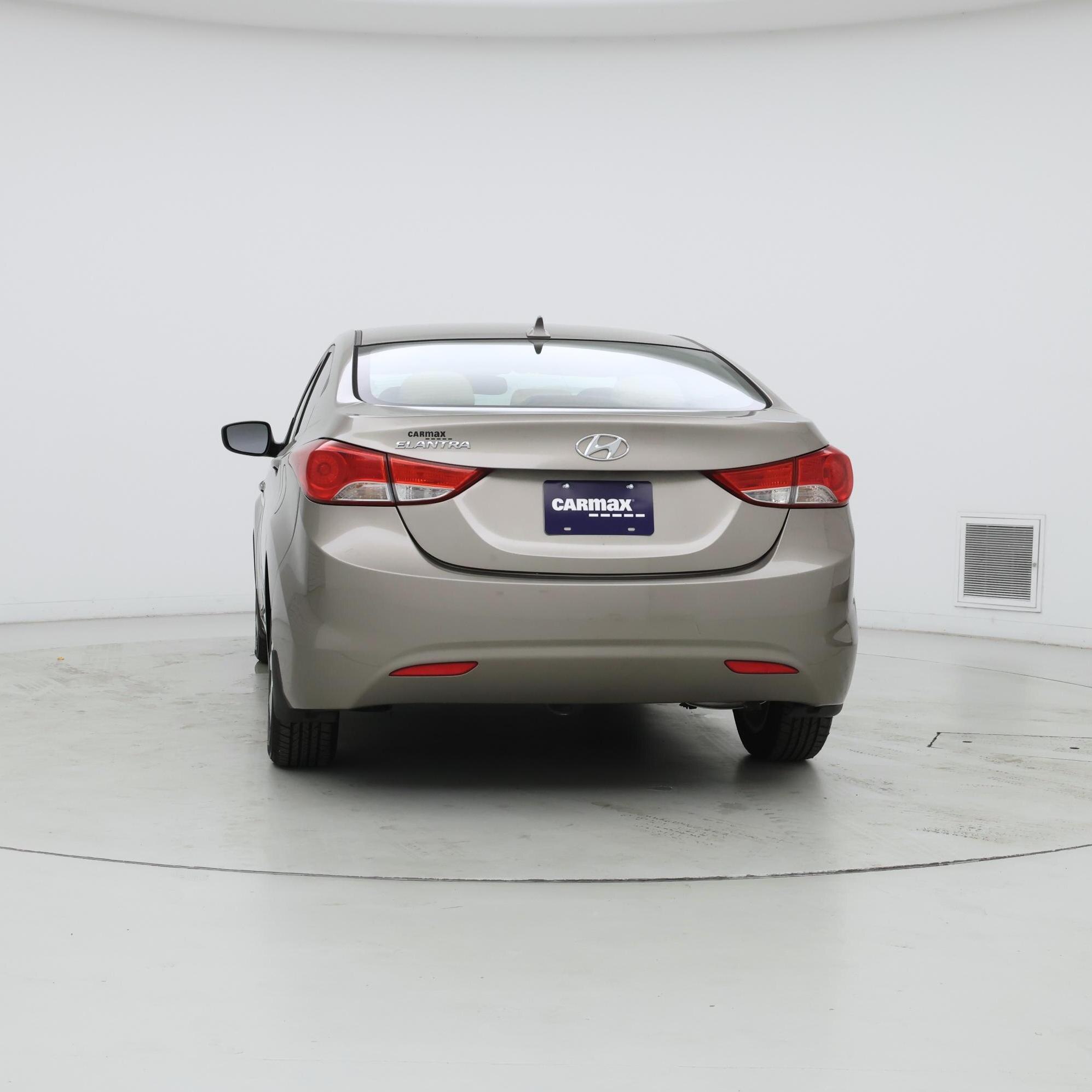 Thumbnail: 2013 Hyundai Elantra - 6