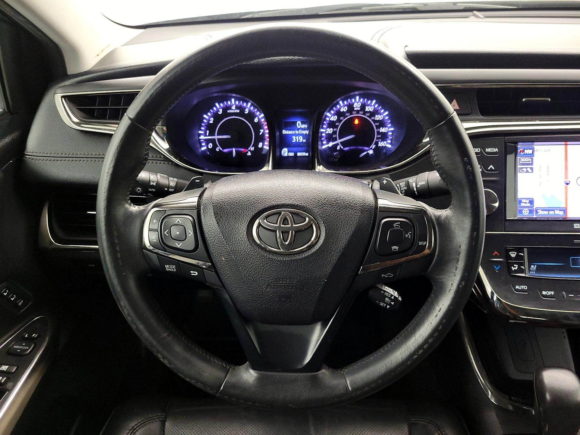 Thumbnail: 2014 Toyota Avalon - 10
