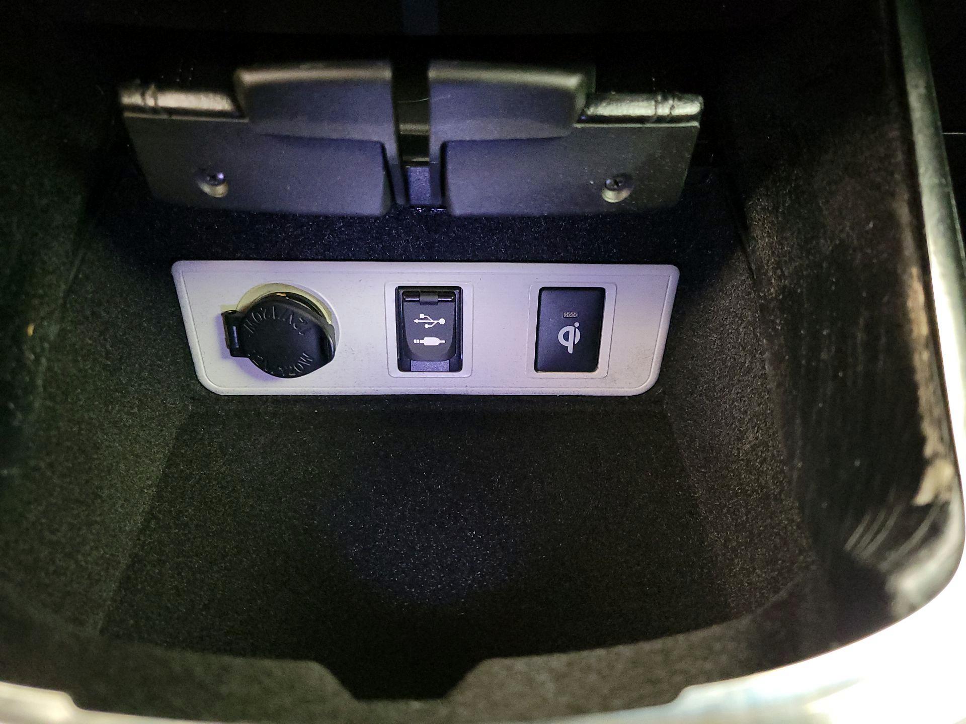 Thumbnail: 2014 Toyota Avalon - 19
