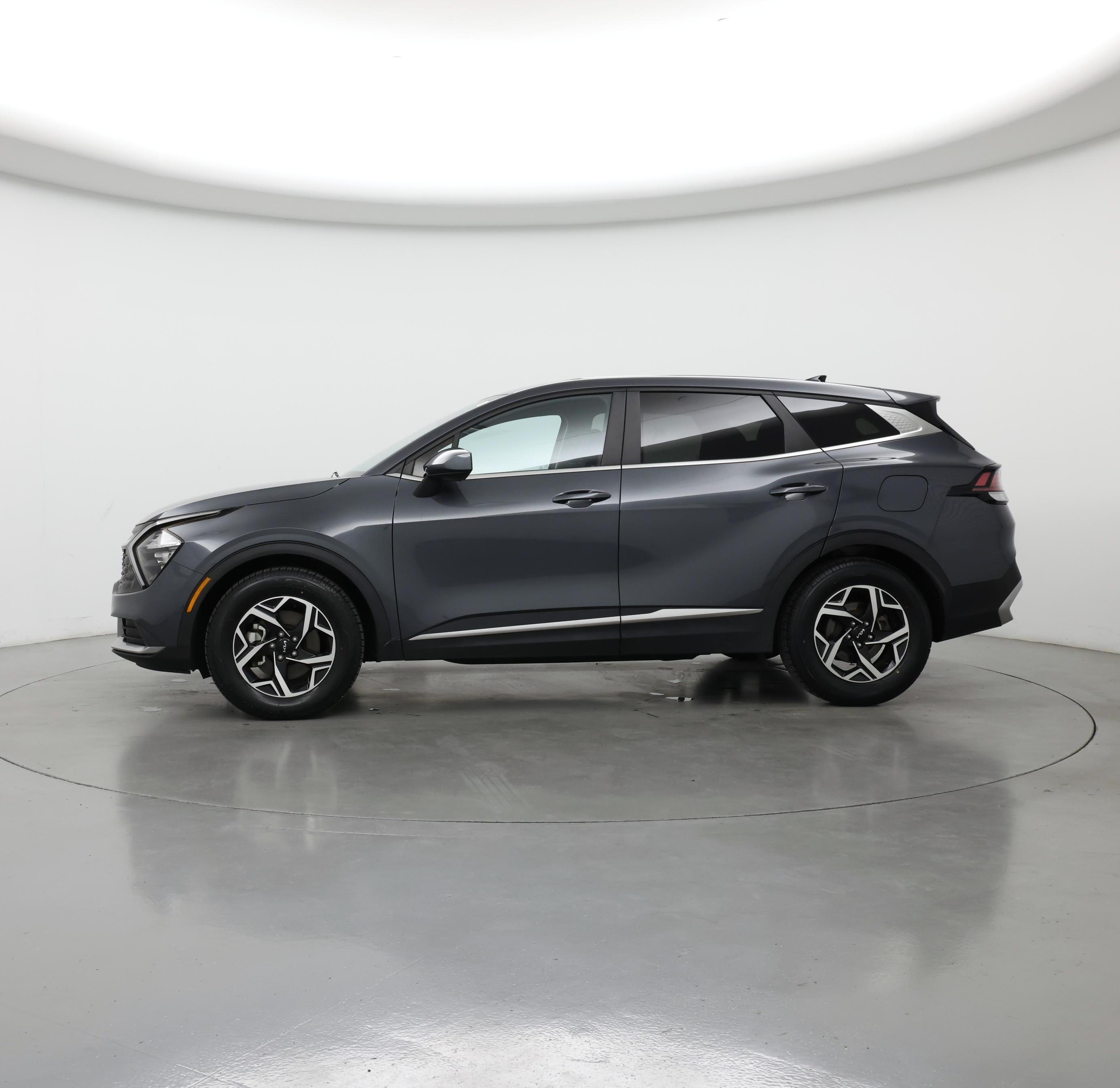Thumbnail: 2023 Kia Sportage - 3