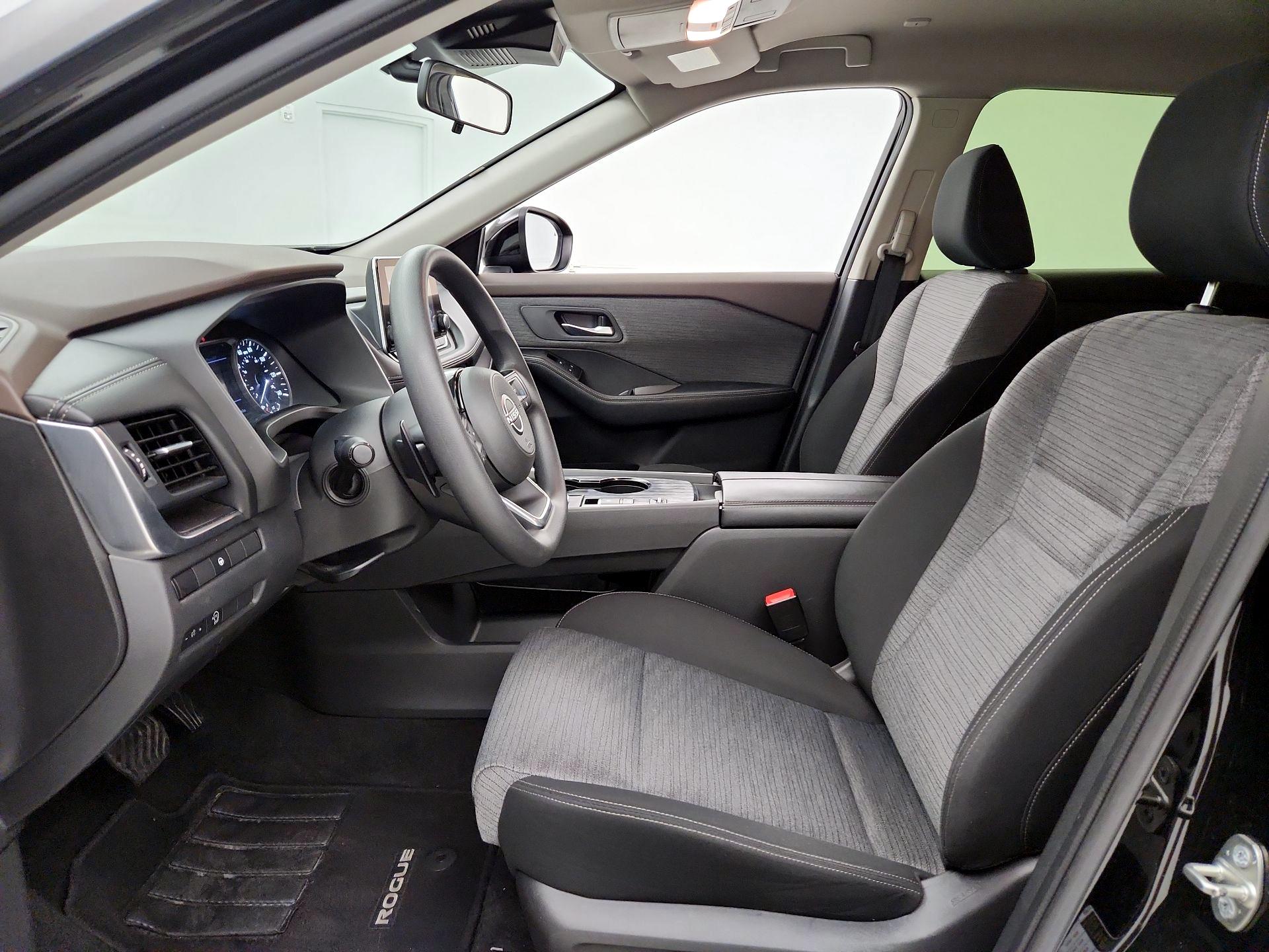 Thumbnail: 2023 Nissan Rogue - 11