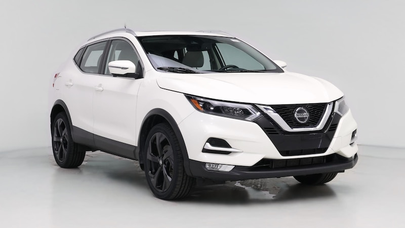2022 Nissan Rogue Sport SL Hero Image