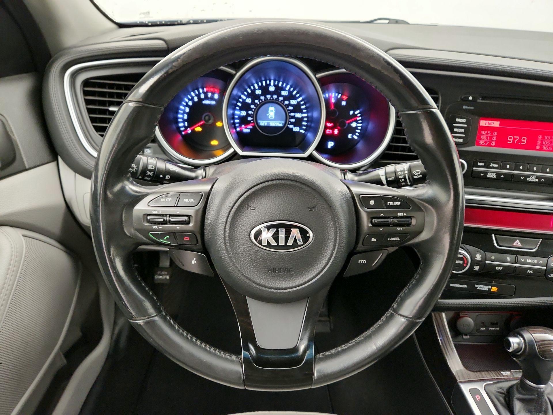 Thumbnail: 2015 Kia Optima - 10